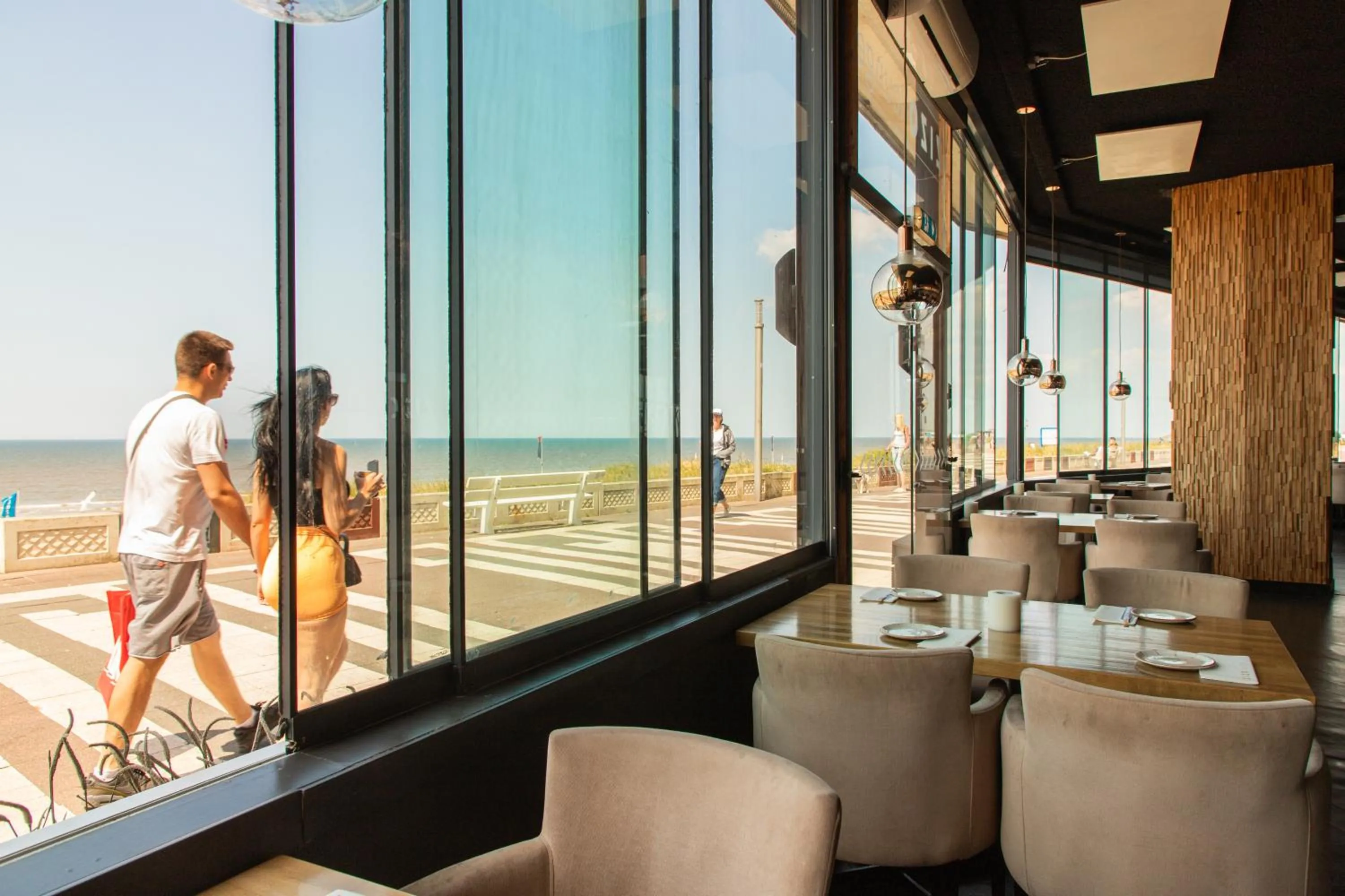 Restaurant/places to eat in Palace Hotel Zandvoort