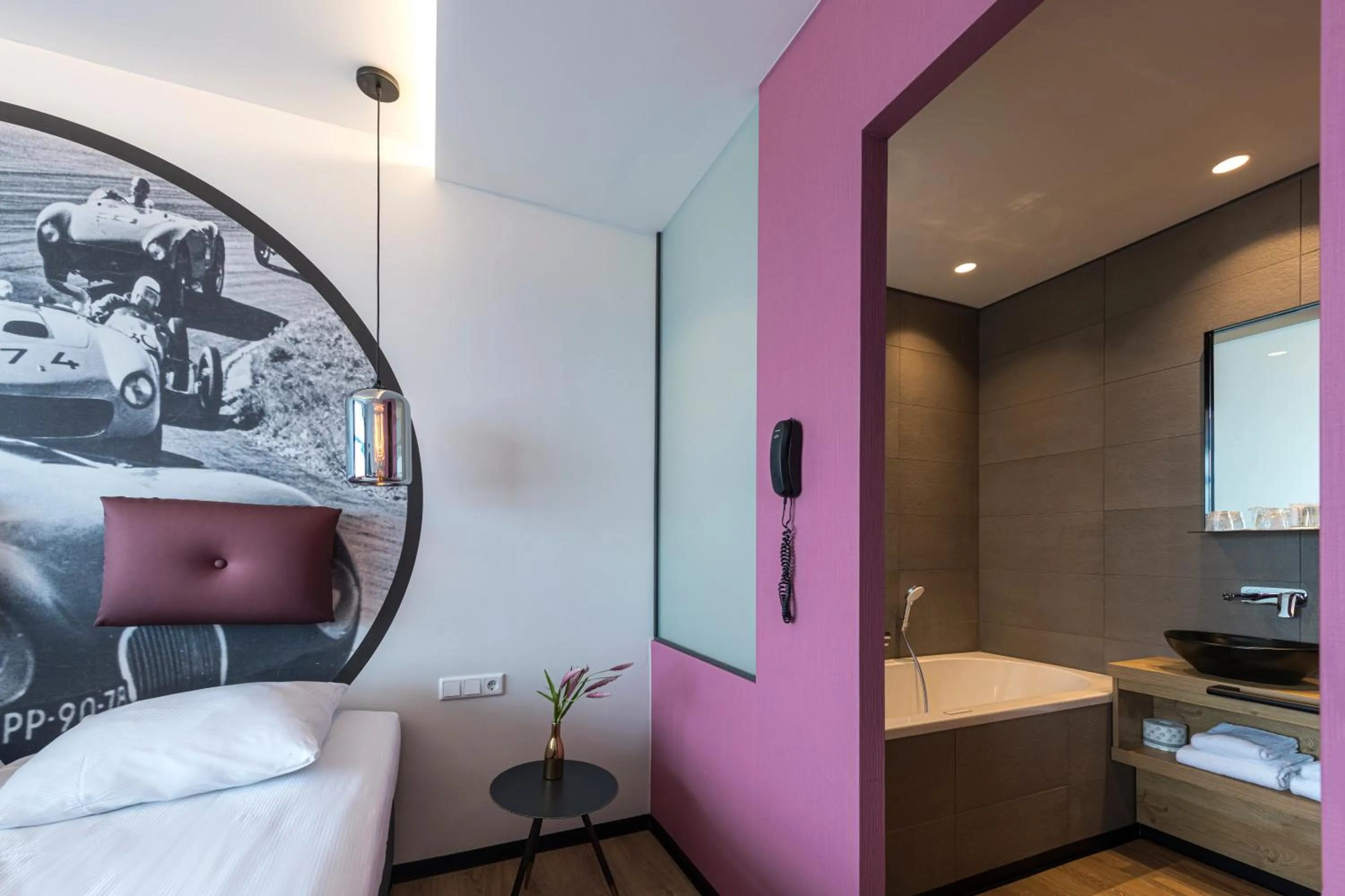 Bathroom, Bed in Palace Hotel Zandvoort