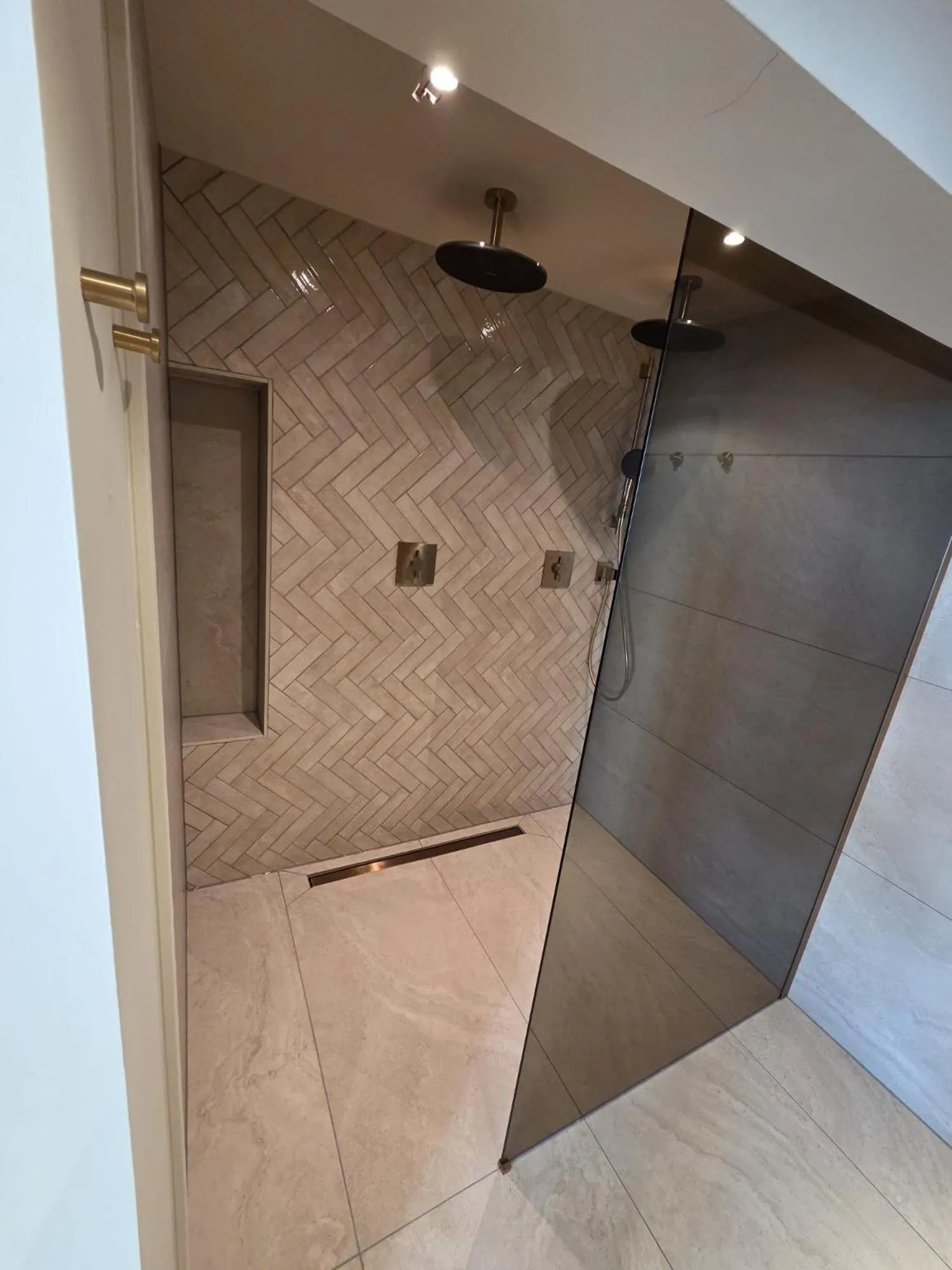 Shower in Palace Hotel Zandvoort