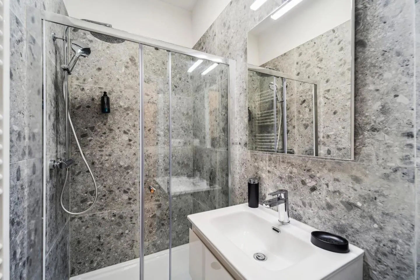 Infinity Stay Ferienapartments Rheinstrasse
