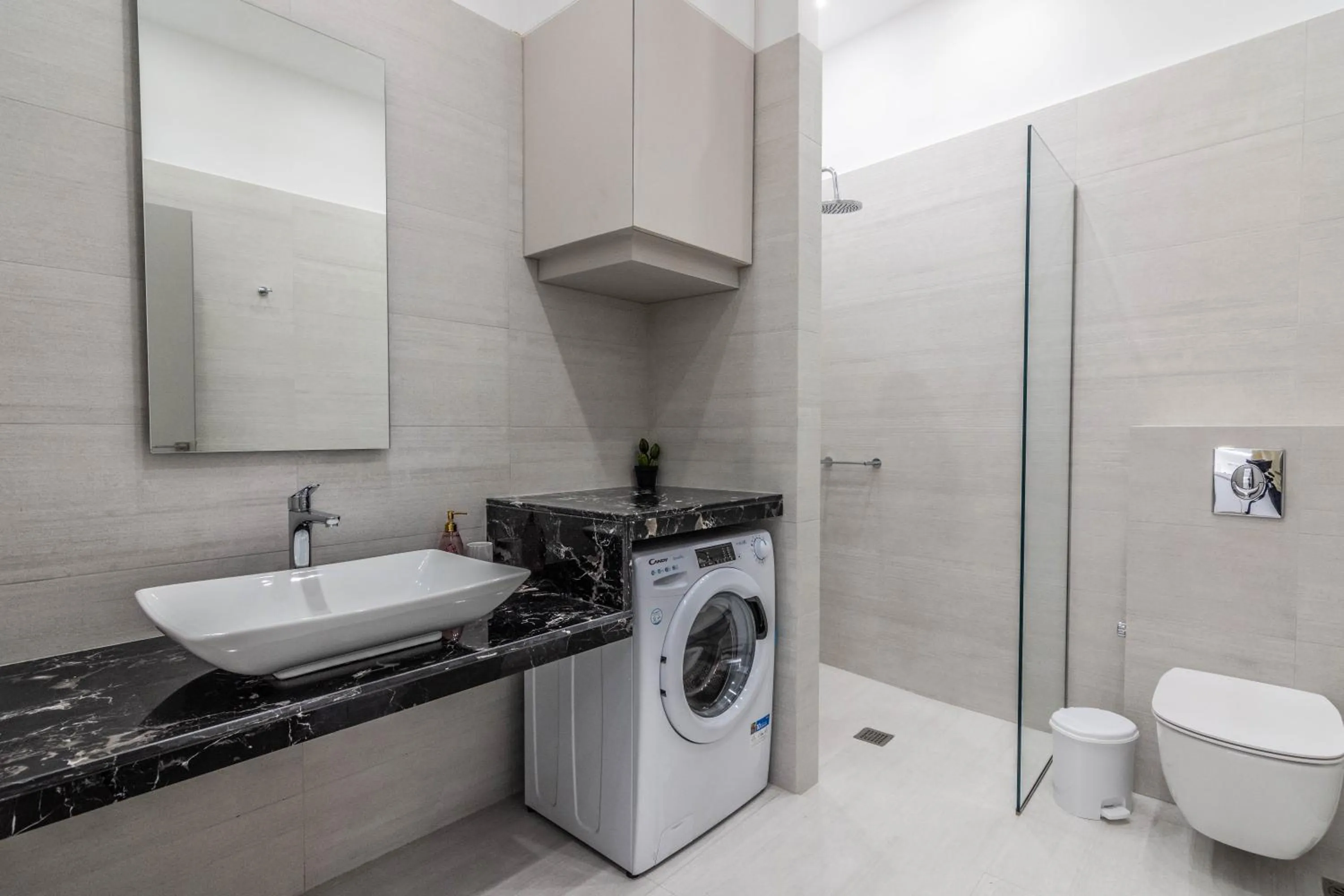 Bathroom in De lenco Residence 2