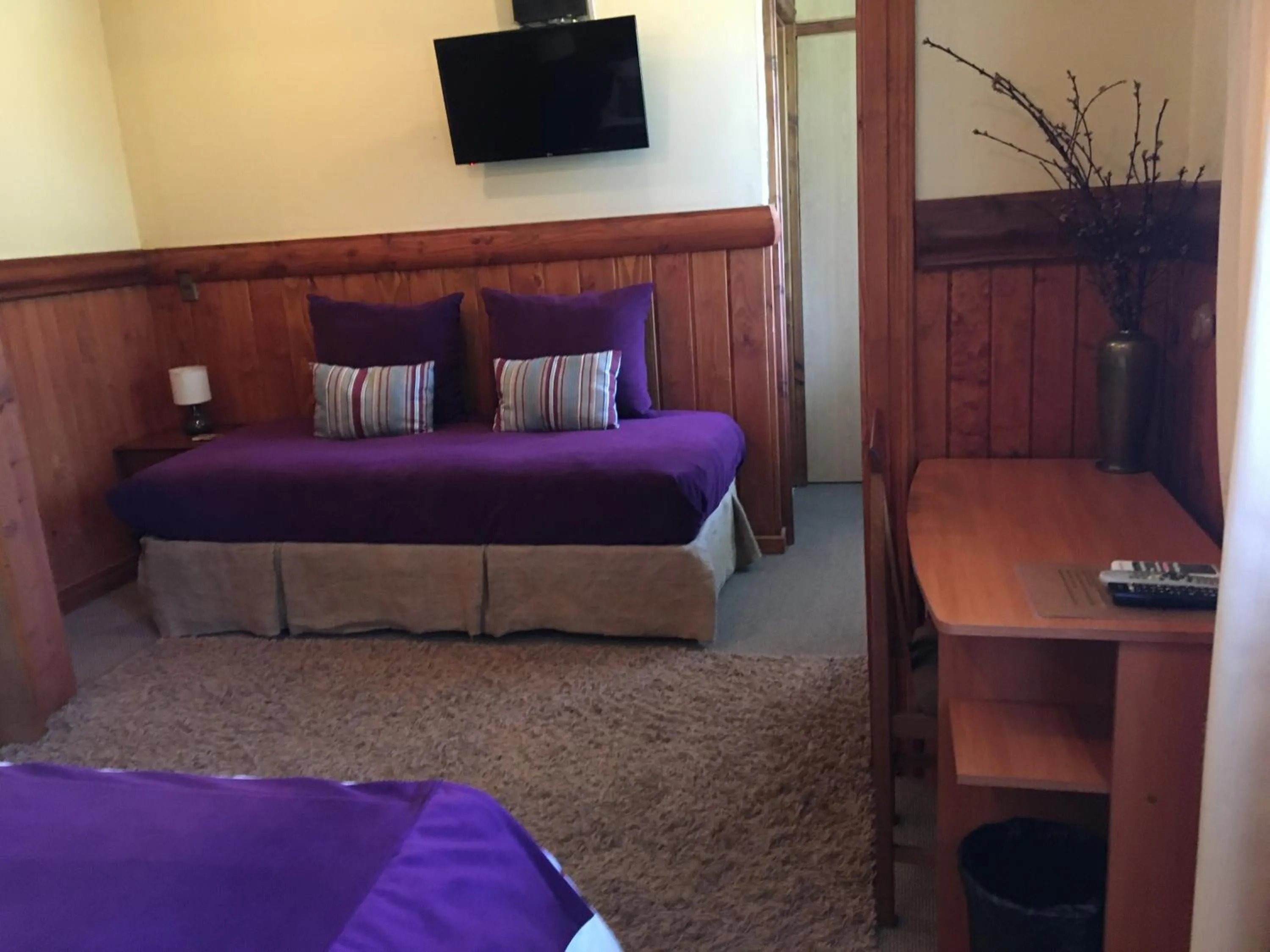 Bed in Merken Bed & Breakfast