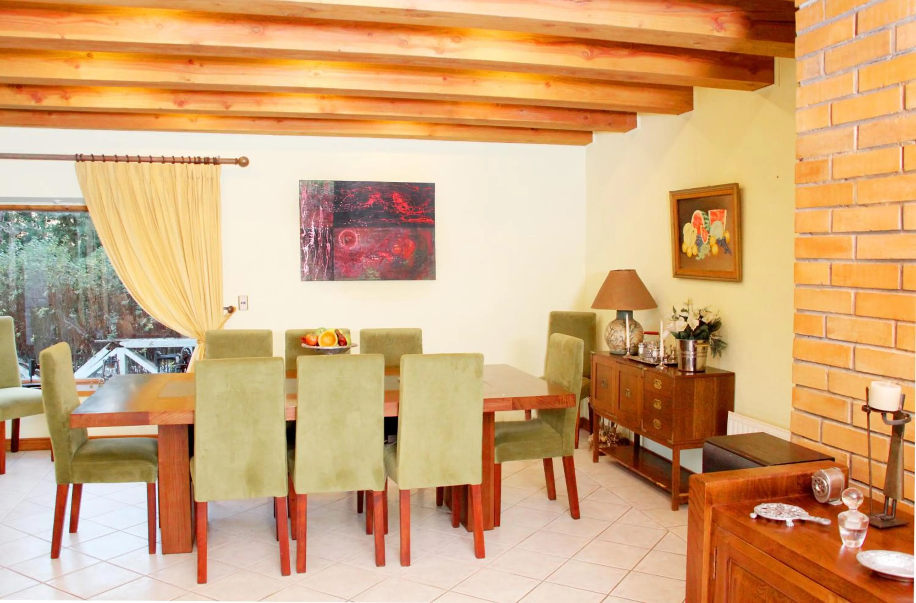 Dining area in Merken Bed & Breakfast