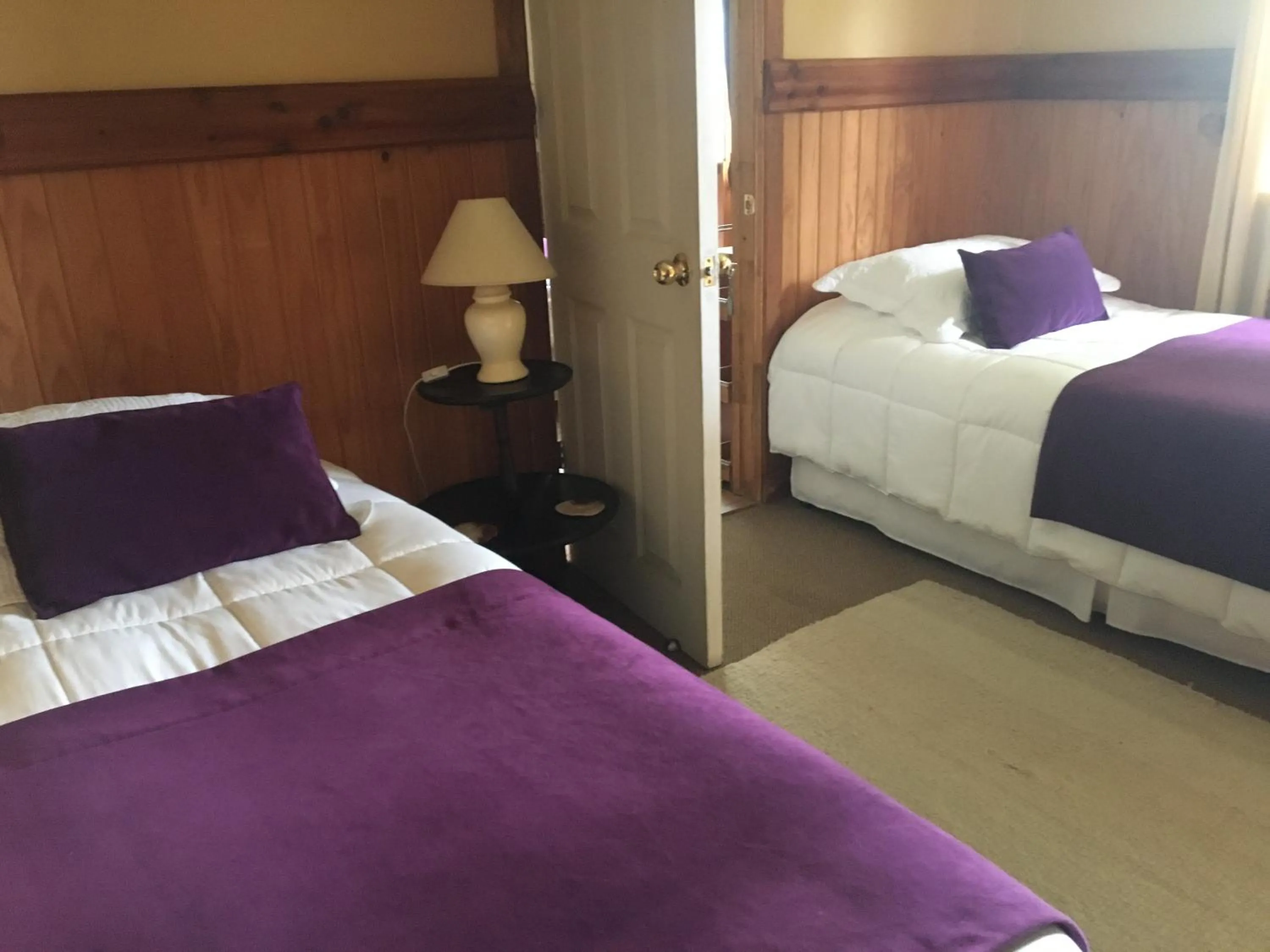 Bed in Merken Bed & Breakfast