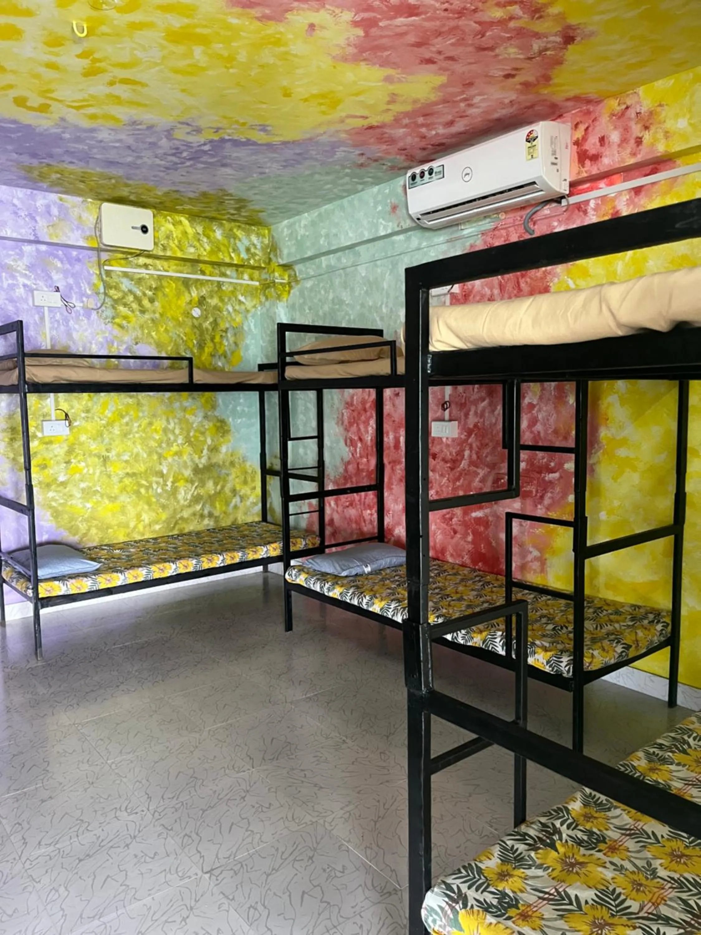 Bed in SANTA MARIA HOSTEL MUNROE ISLAND