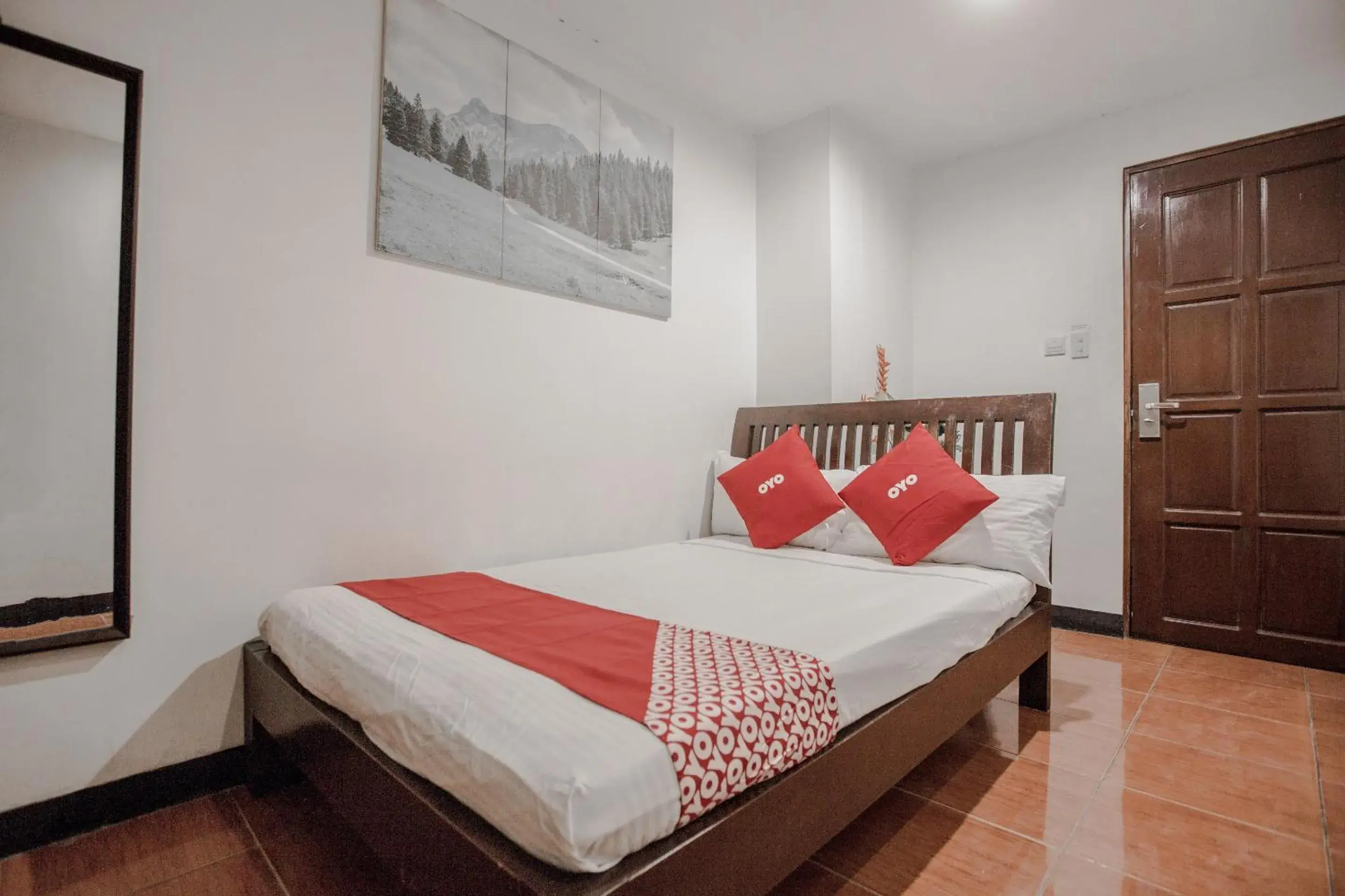 Standard Double Room in Super OYO 714 Haeinsa Condotel Standard Double Room in Super OYO 714 Haeinsa Condotel