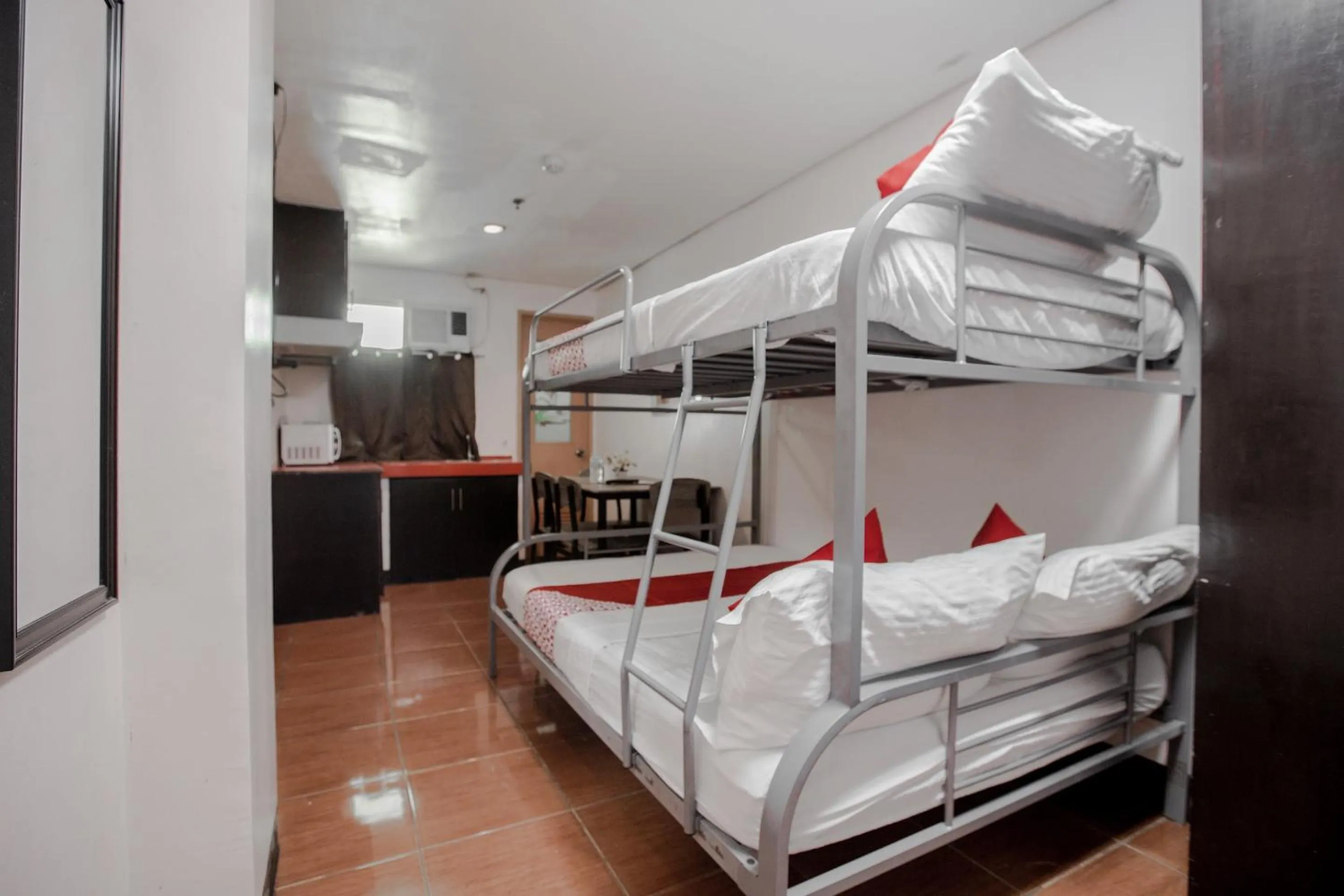 Bedroom, Bed in Super OYO 714 Haeinsa Condotel