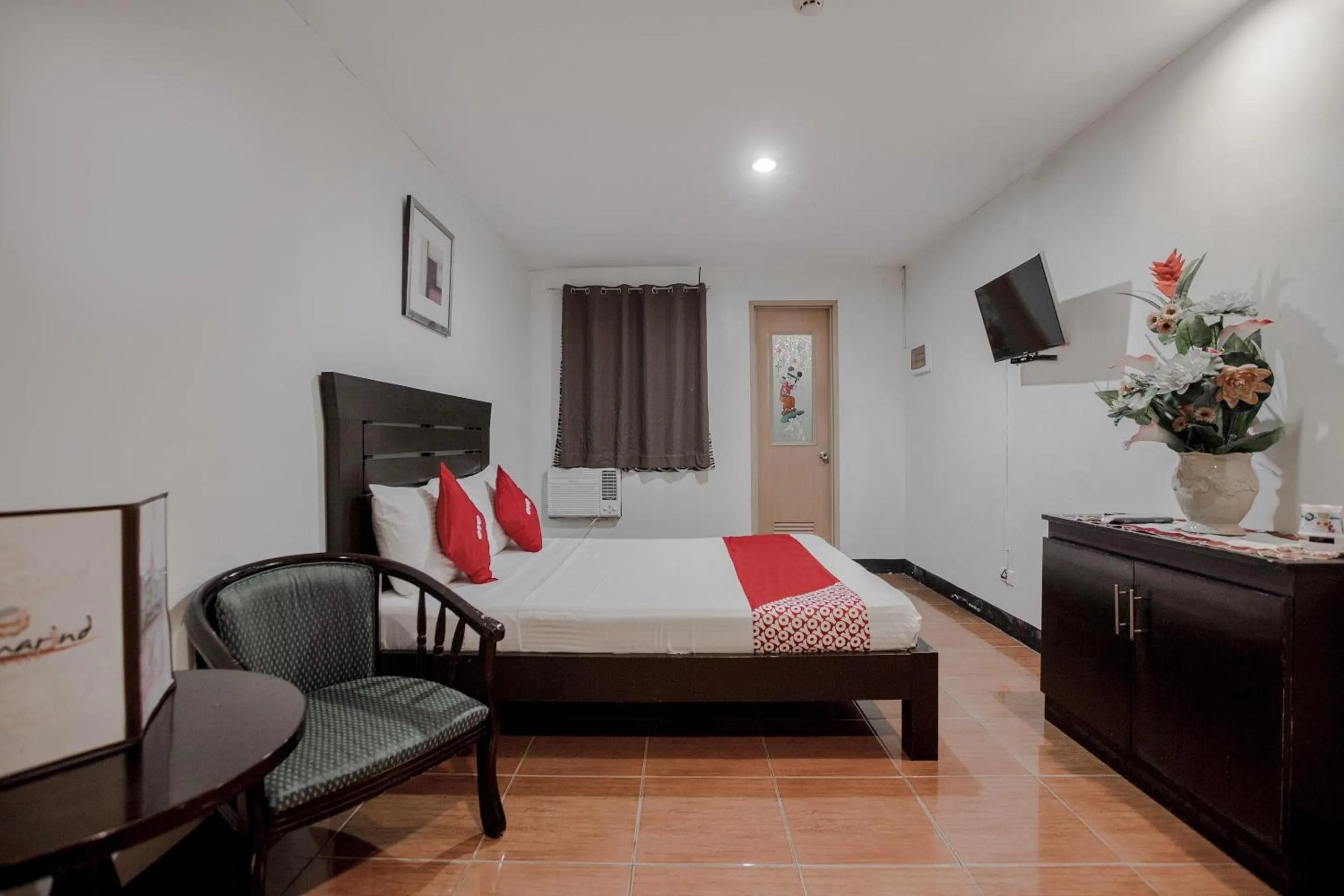 Bedroom, Bed in Super OYO 714 Haeinsa Condotel