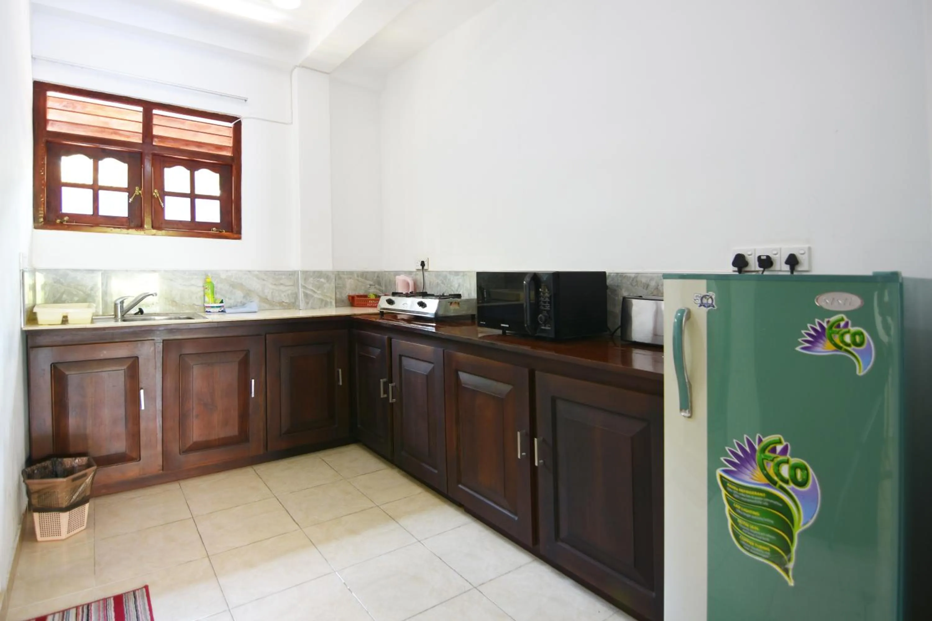 Kitchen or kitchenette in The Lodge Unawatuna