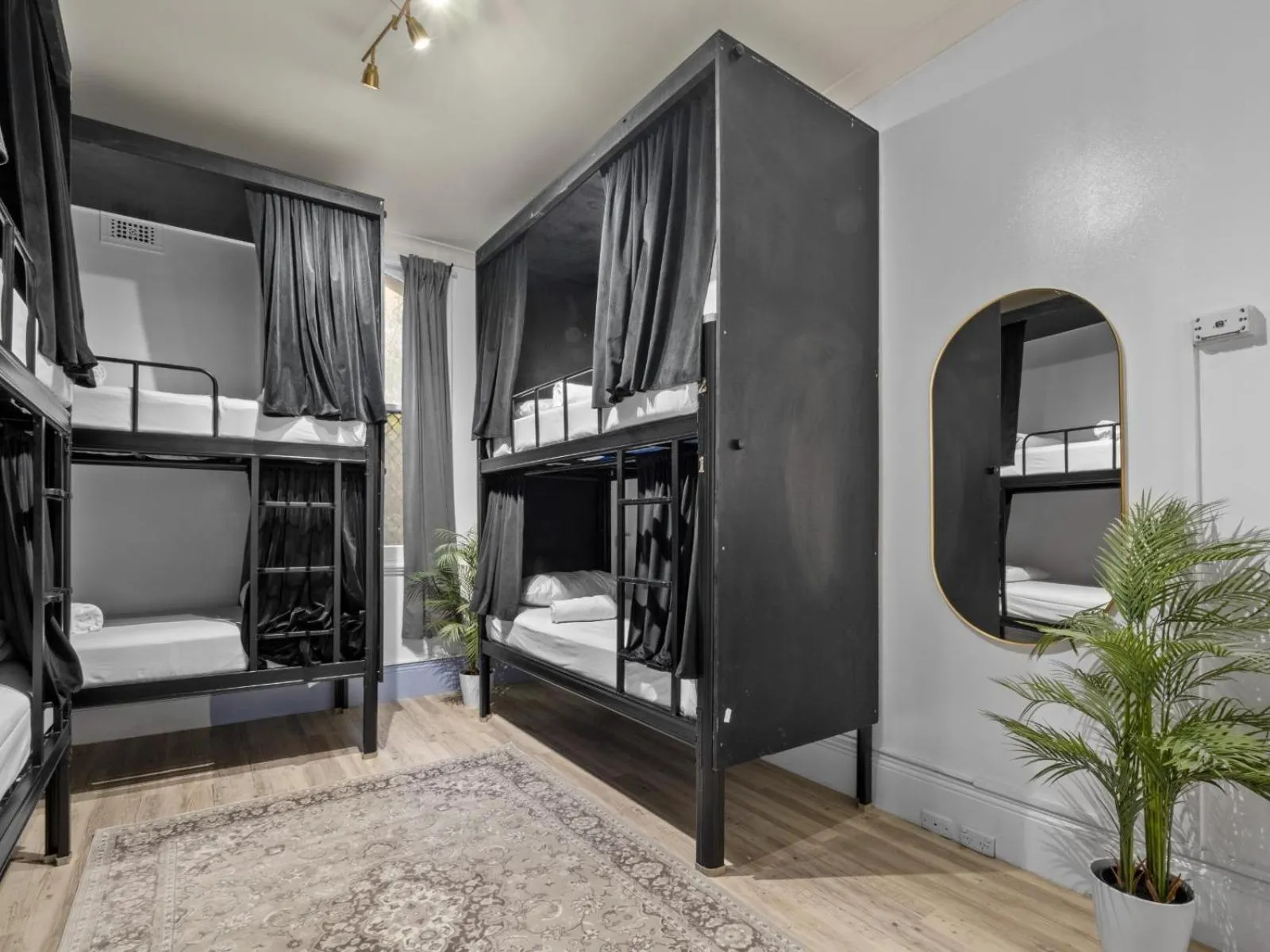 Photo of the whole room, Bed in AZZURRO POD HOTEL Darling Harbour- Near ICC