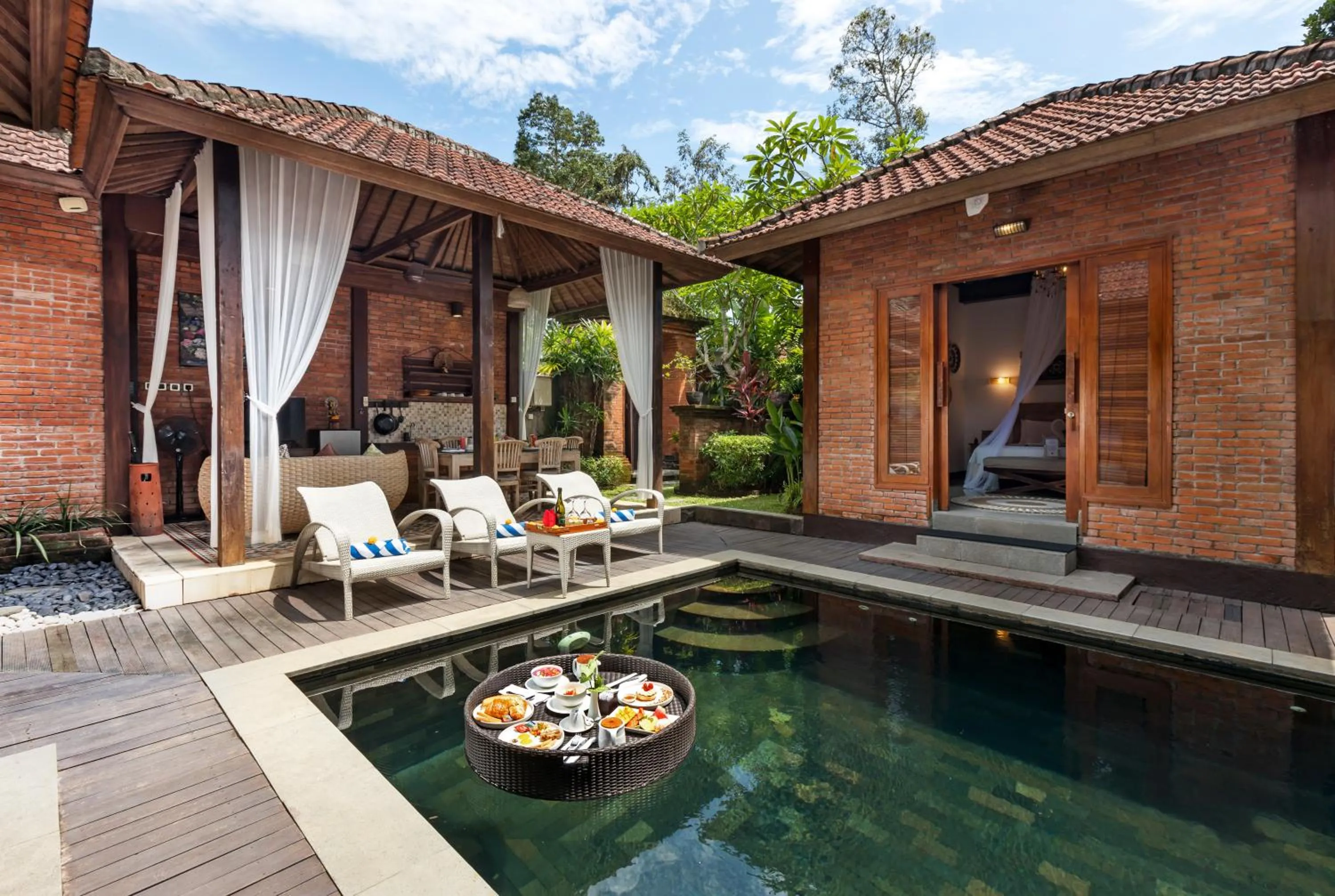 Ubud Raya Villa