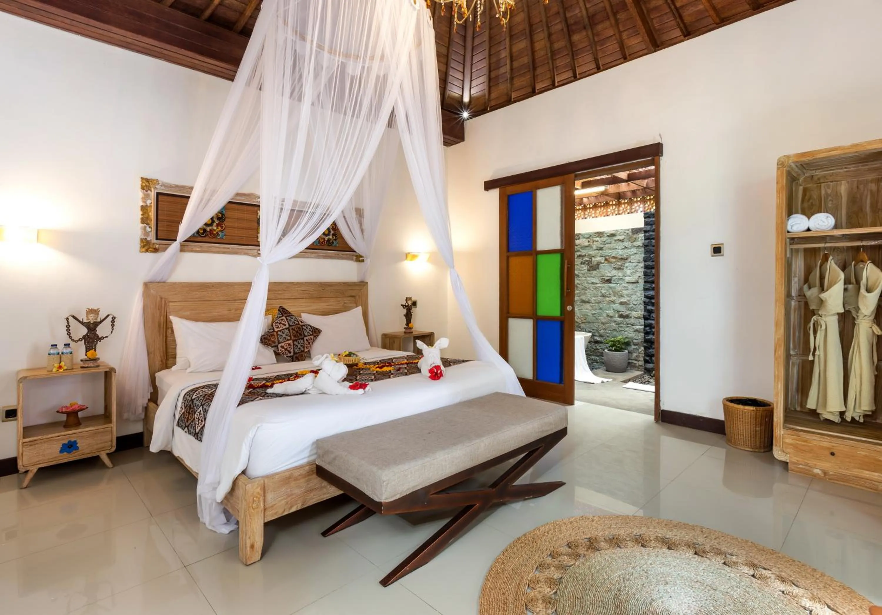 Bed in Ubud Raya Villa