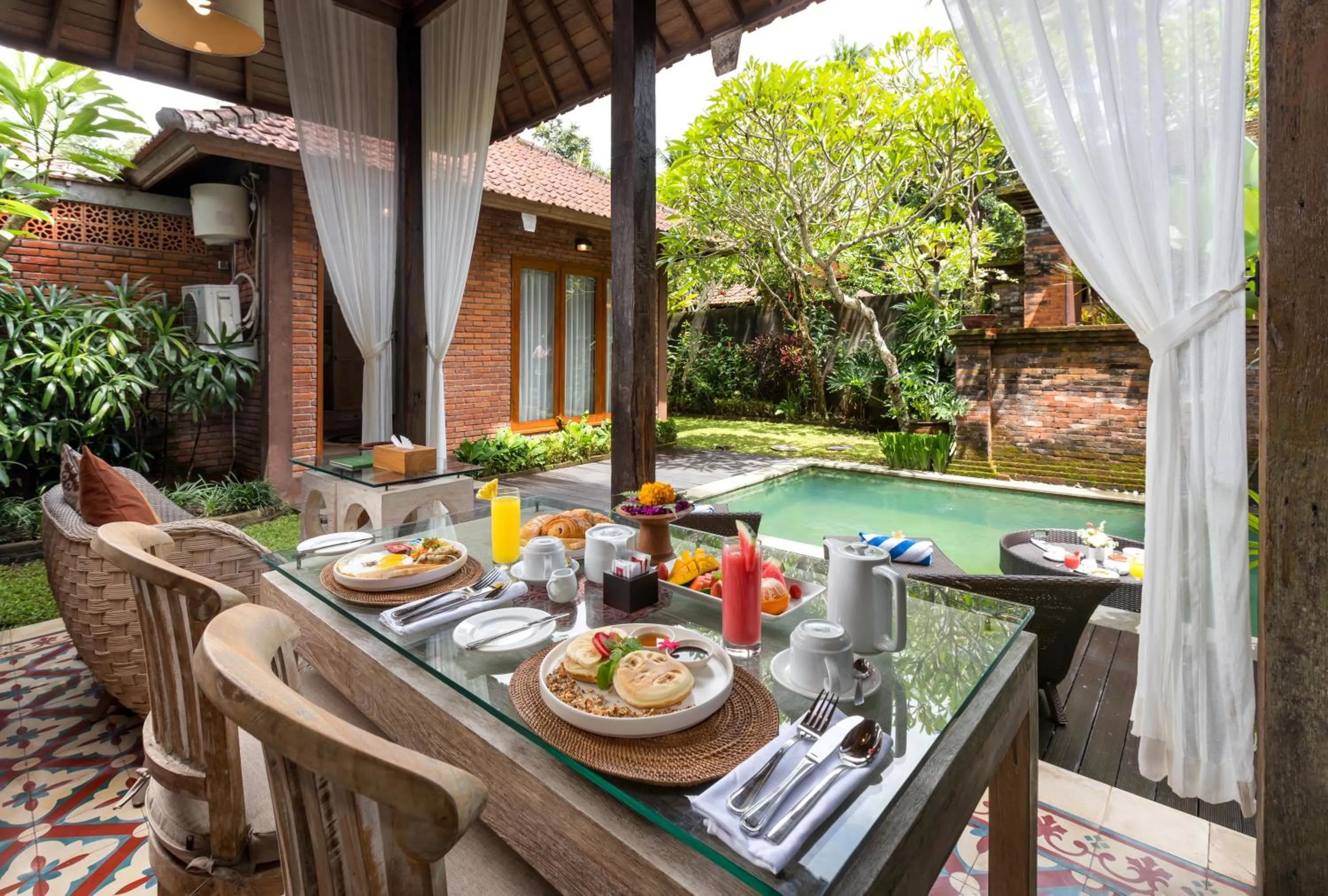Ubud Raya Villa