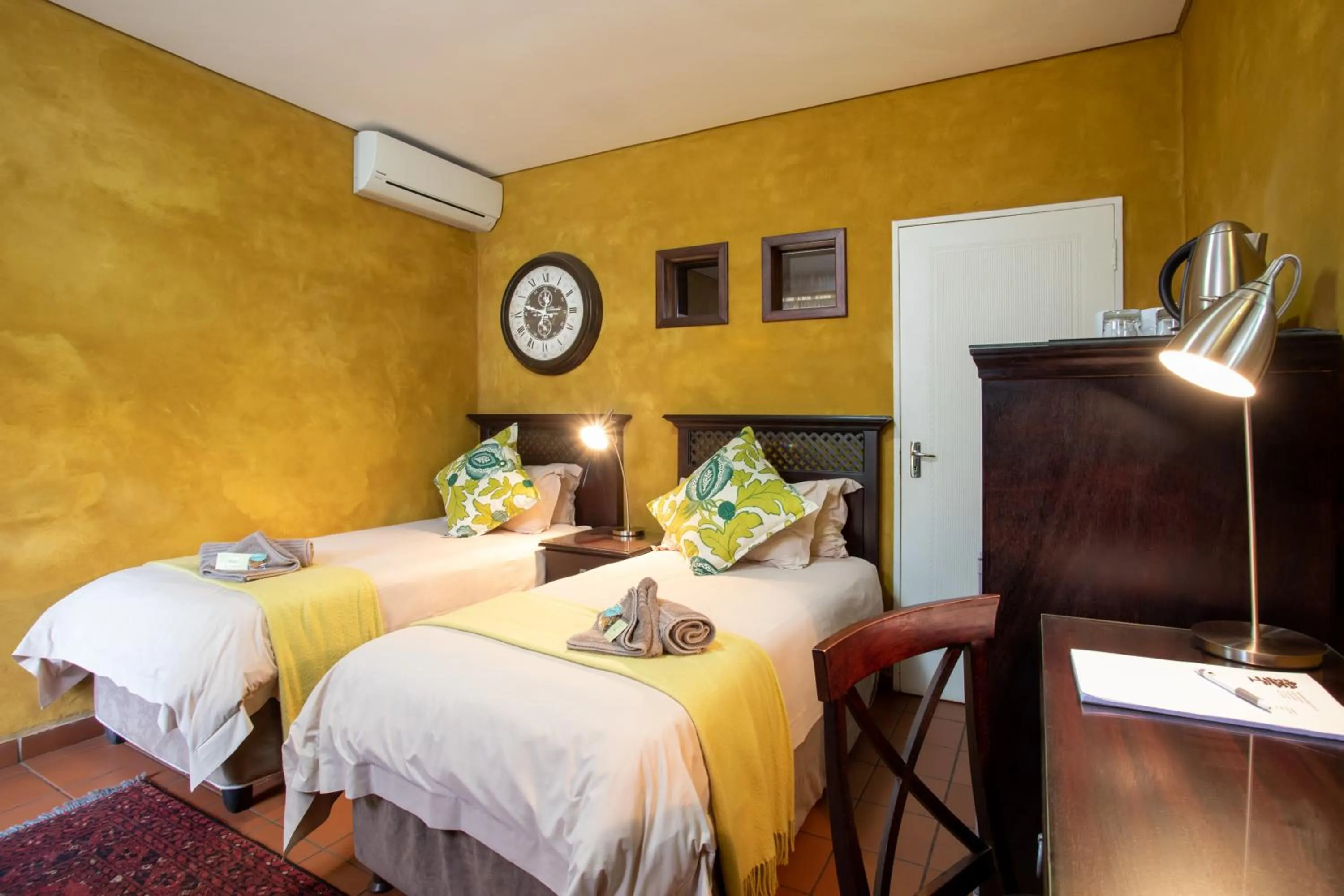 Bedroom, Bed in Bluegum Country Lodge