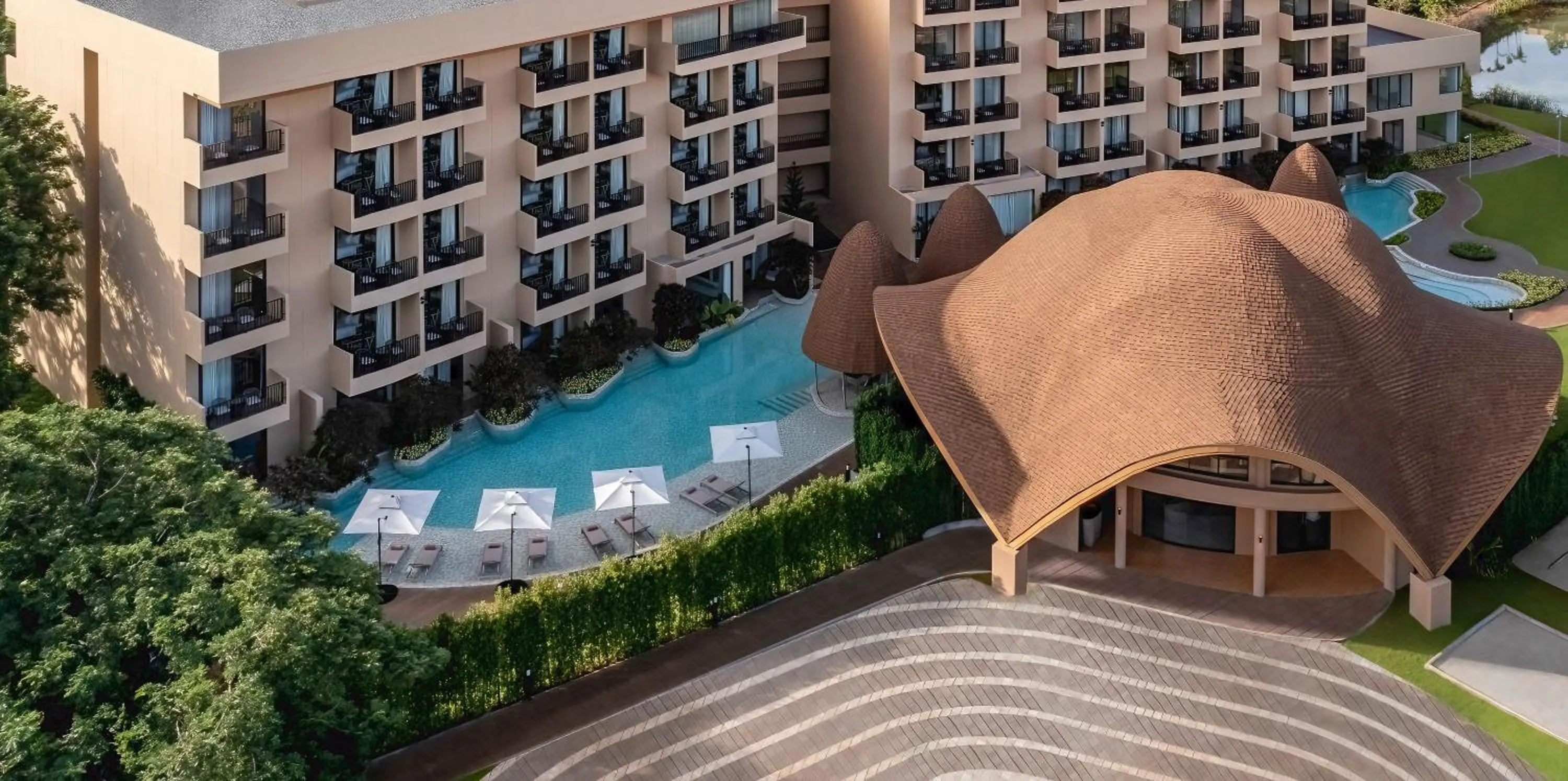 Swimming pool in Dusit Princess Phatthalung