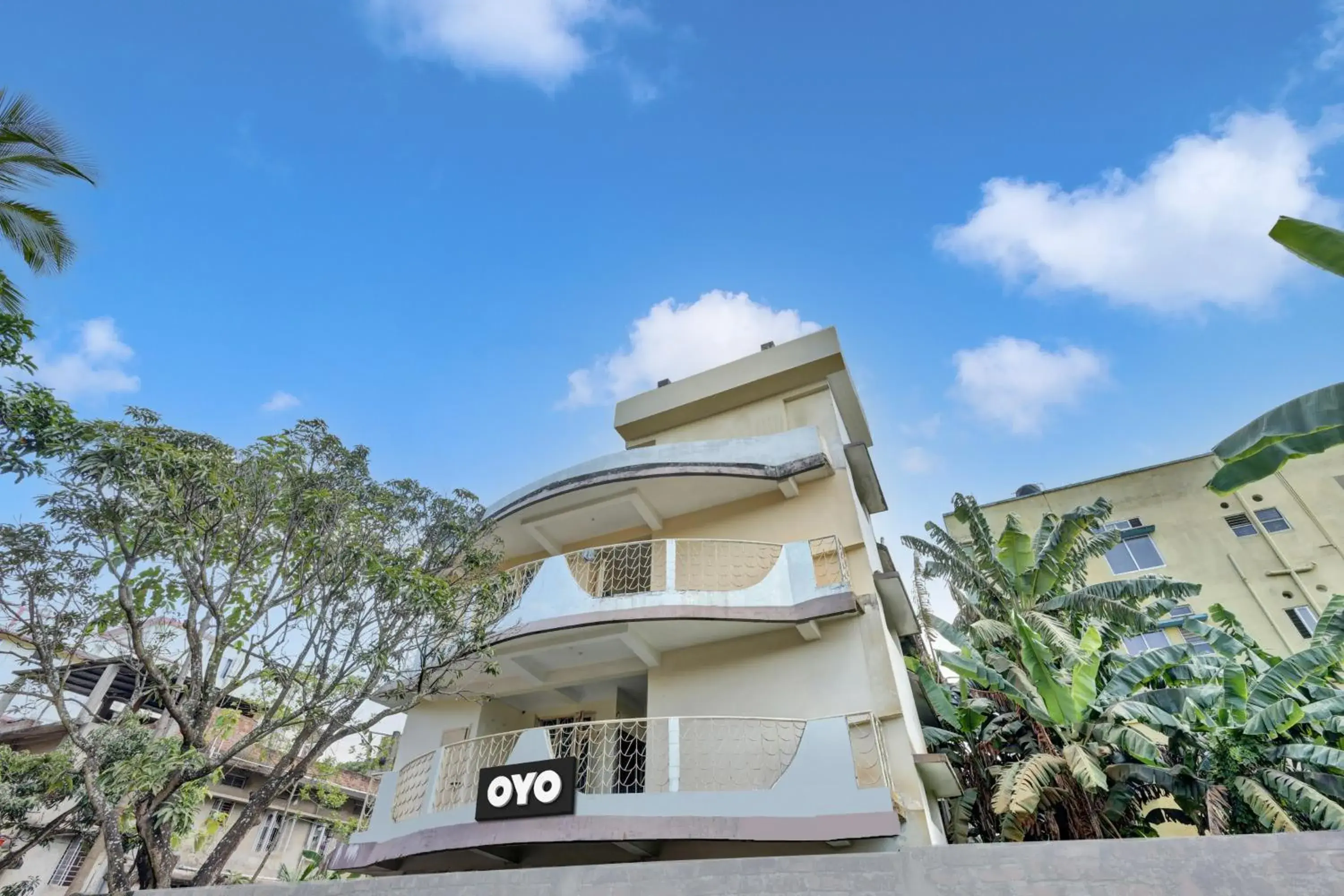 Facade/entrance in Hotel O Metro Guest House Facade/entrance in Hotel O Metro Guest House