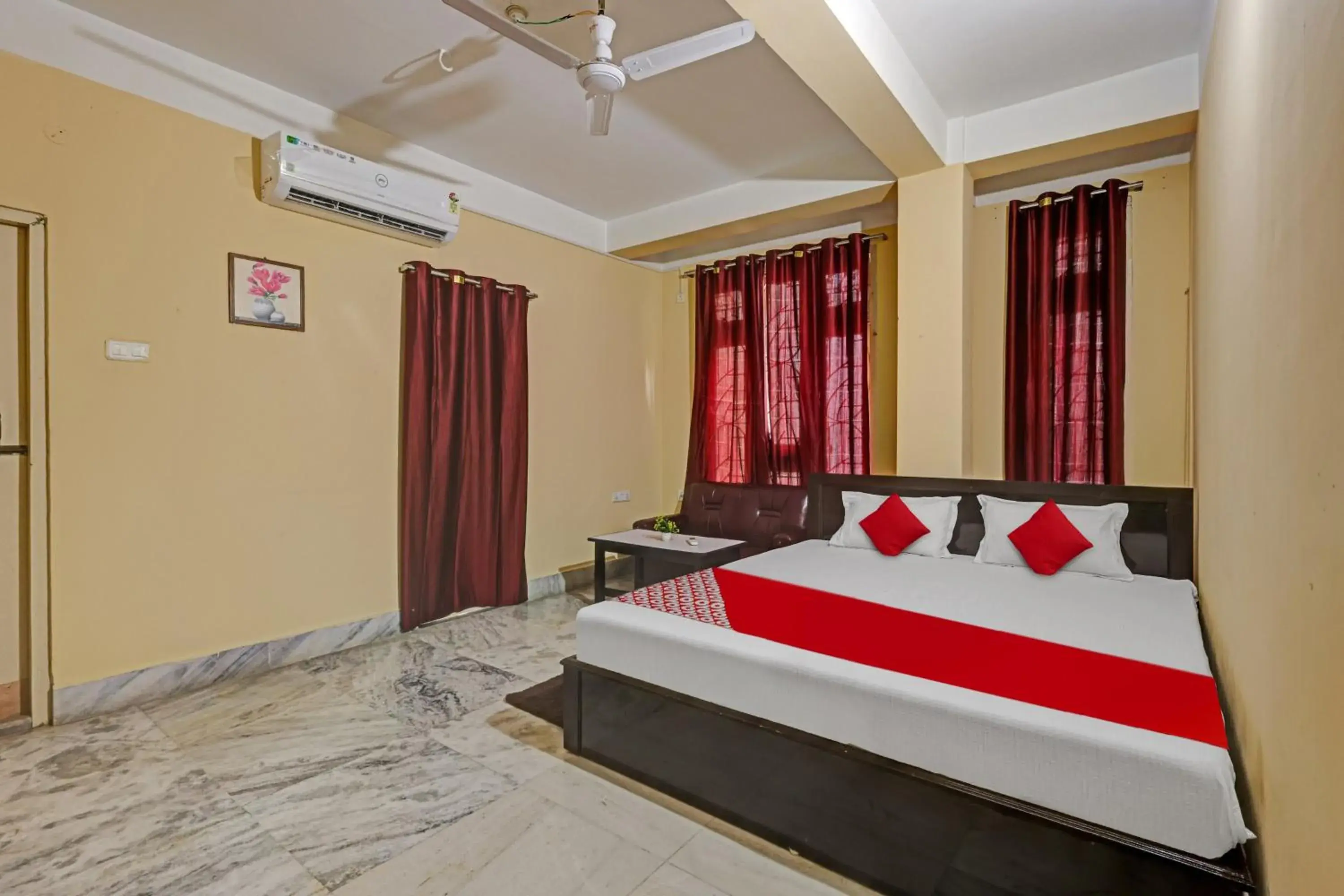 Bedroom, Bed in Hotel O Metro Guest House Bedroom, Bed in Hotel O Metro Guest House