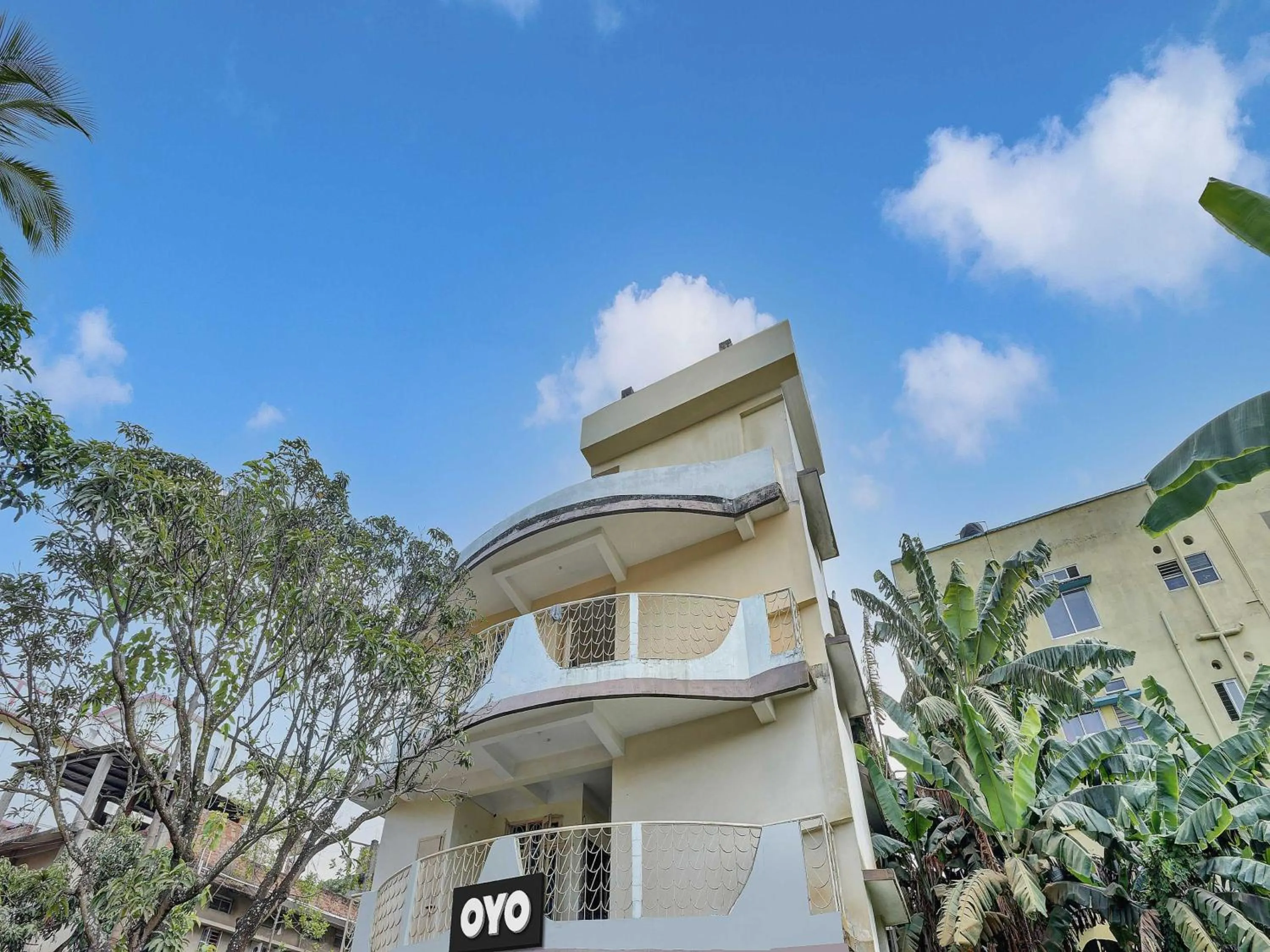 Facade/entrance in Hotel O Metro Guest House