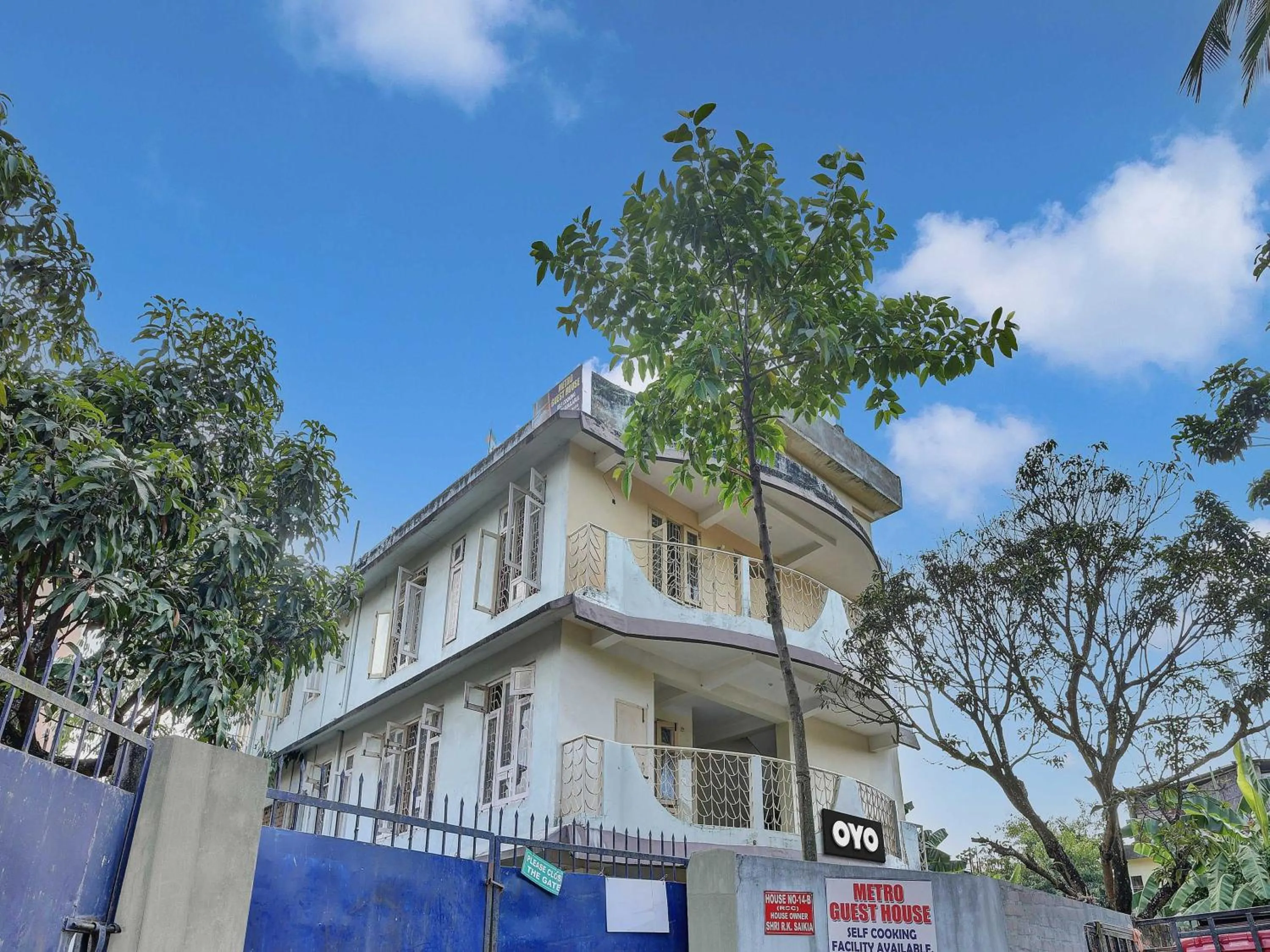 Facade/entrance in Hotel O Metro Guest House