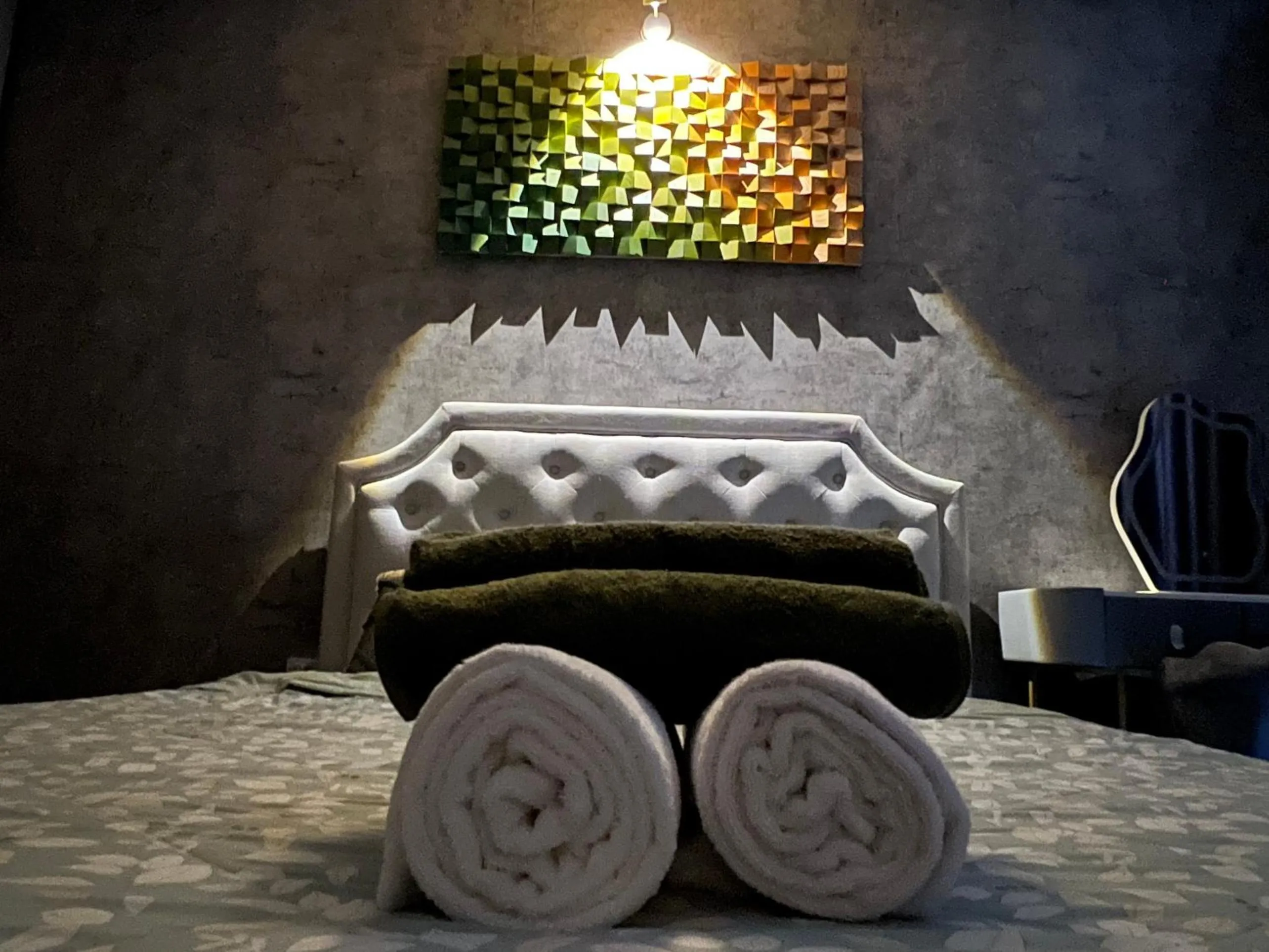 Bed in UPhoenix Home- HaDo Centrosa Garden