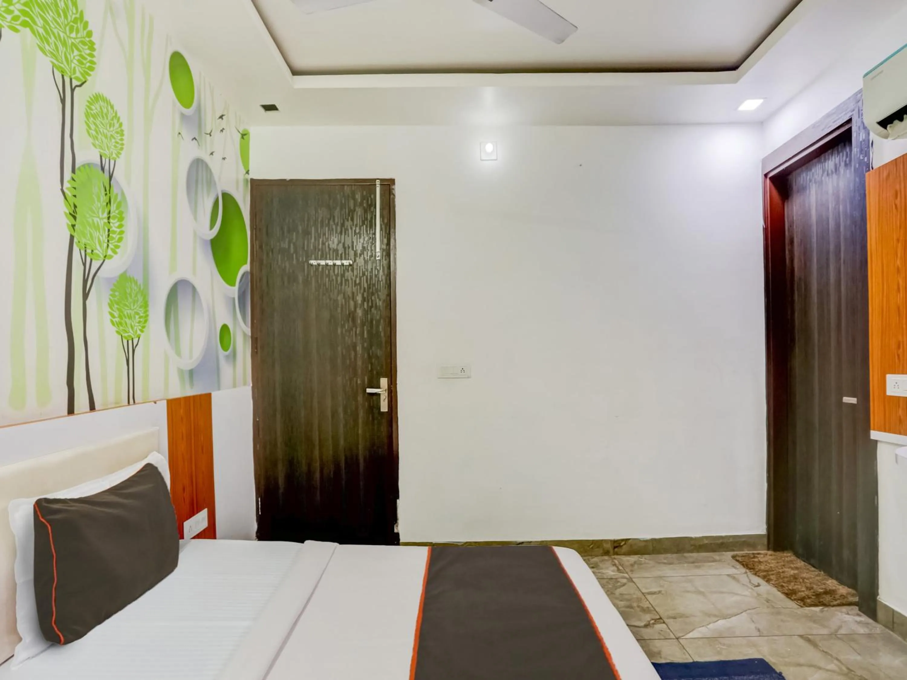 Bedroom, Bed in Collection O Mukur Hotel And Restaurant
