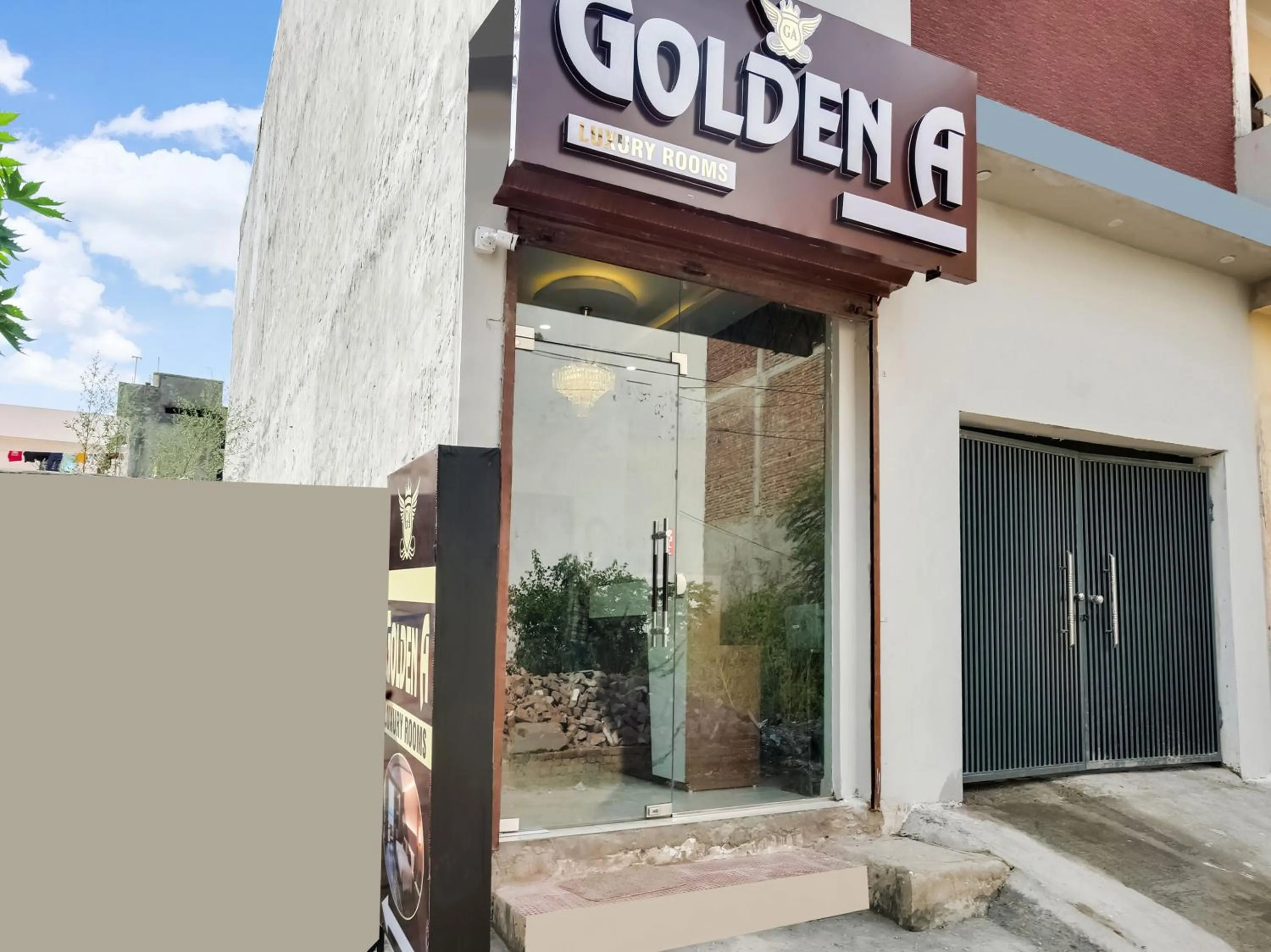 Facade/entrance in Hotel O Golden A