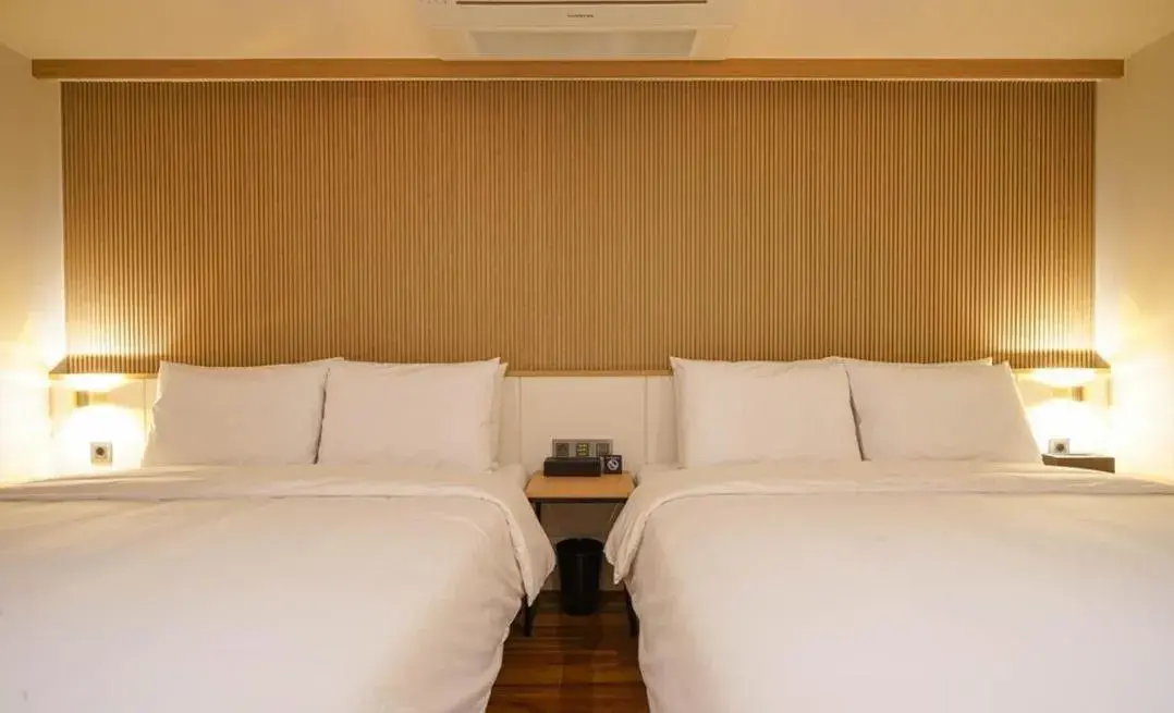 Bed in The Van Stay Bed in The Van Stay