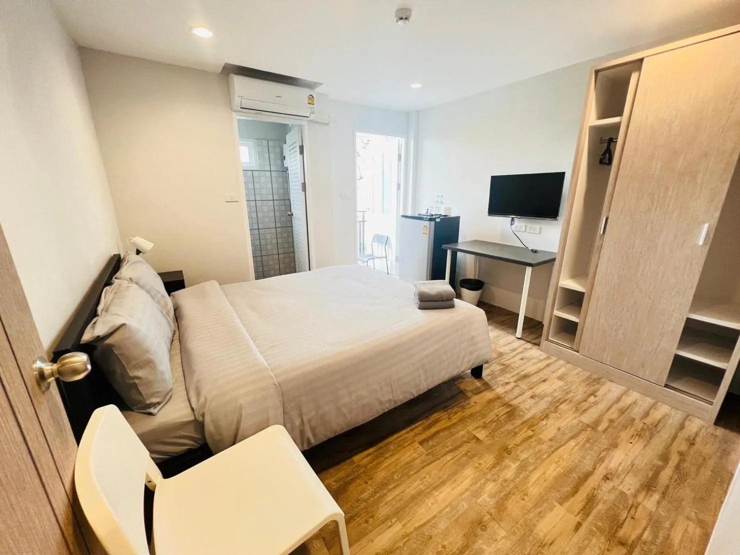 Photo of the whole room, Bed in Aree House Poshtel