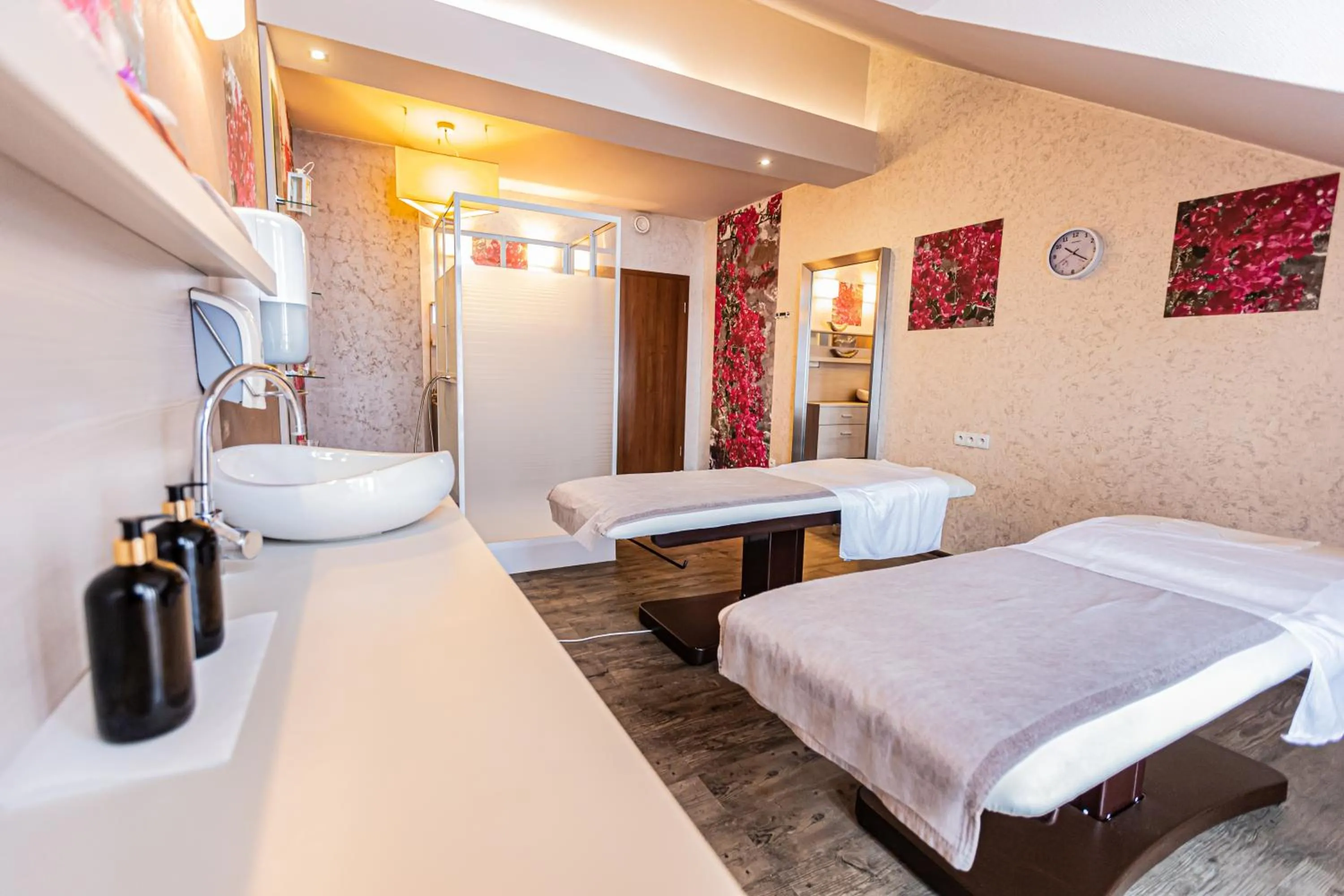 Spa and wellness centre/facilities, Bed in Hotel Olivia Medical SPA