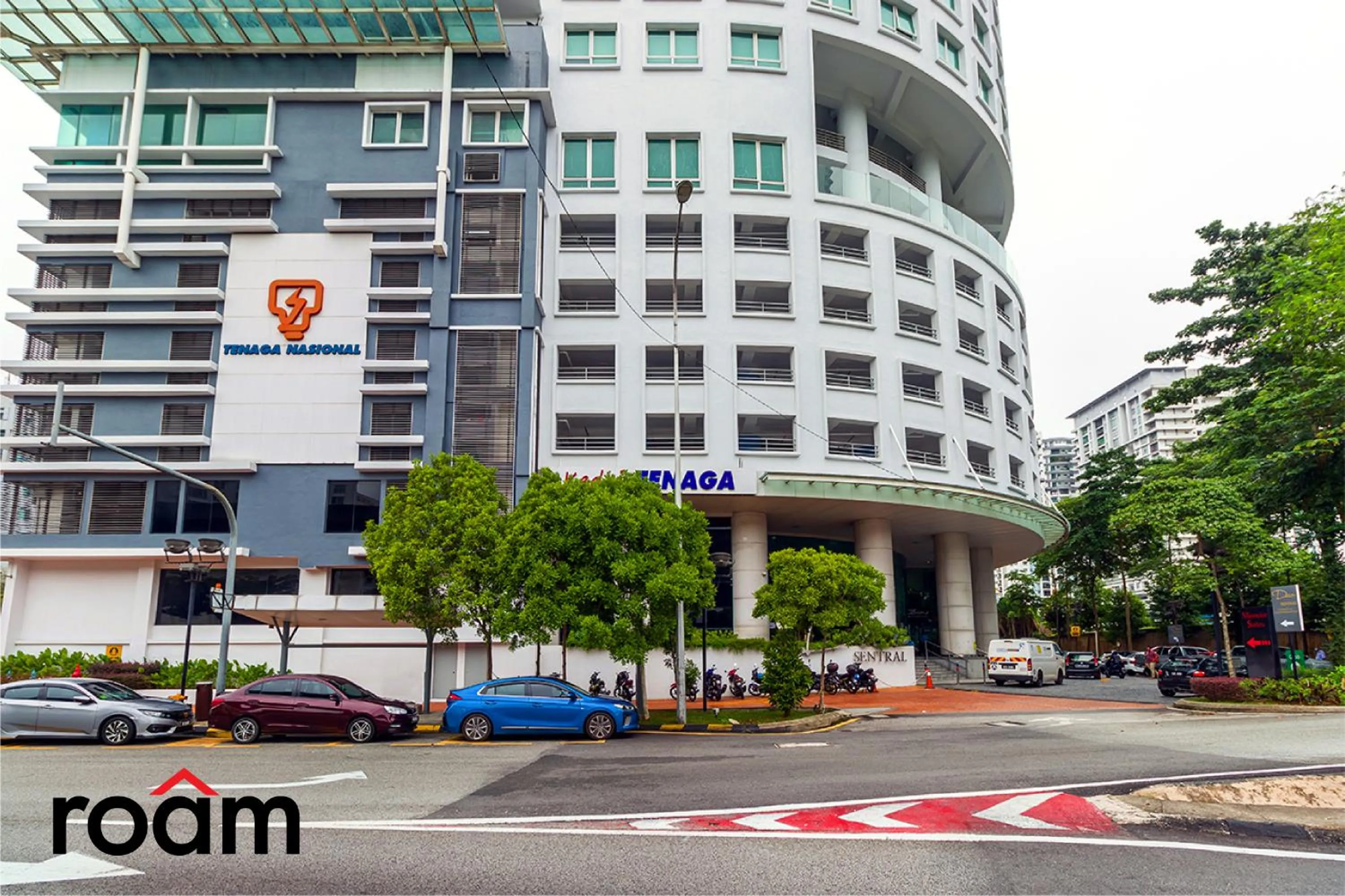 Property building in Dua Sentral KL Sentral