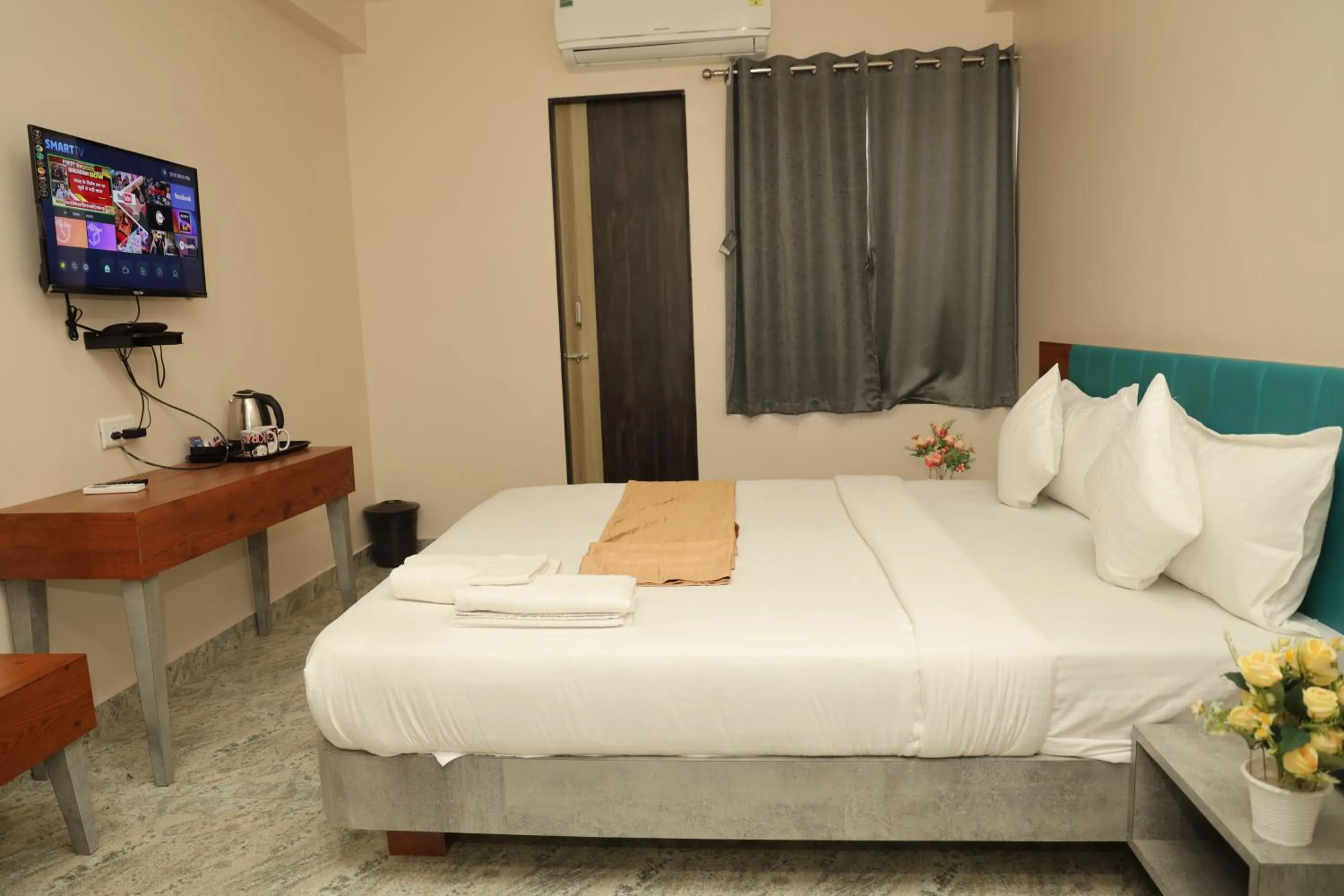 Bed in Hotel Lord Krishna