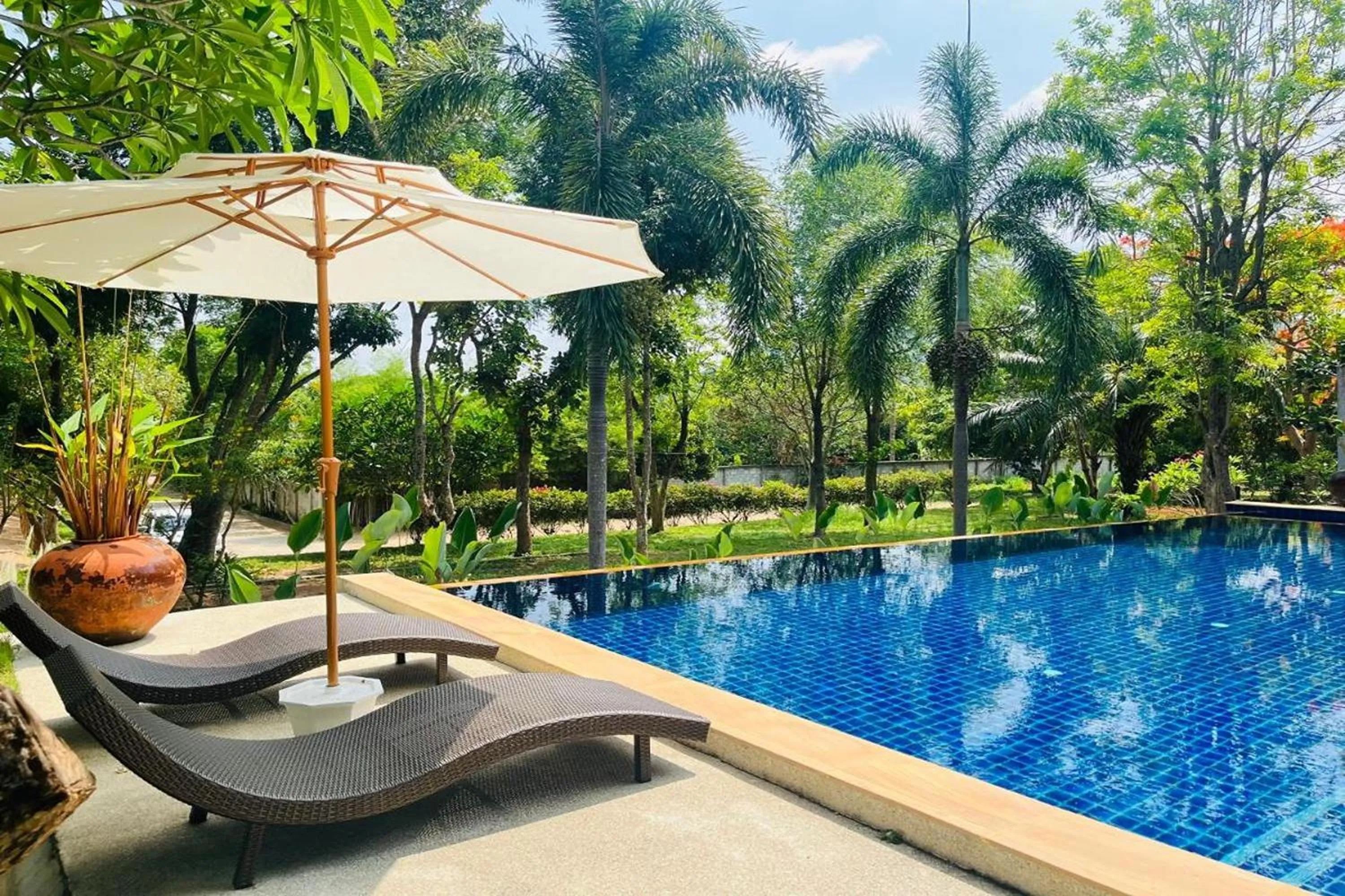 Swimming pool in SS pool villa hills