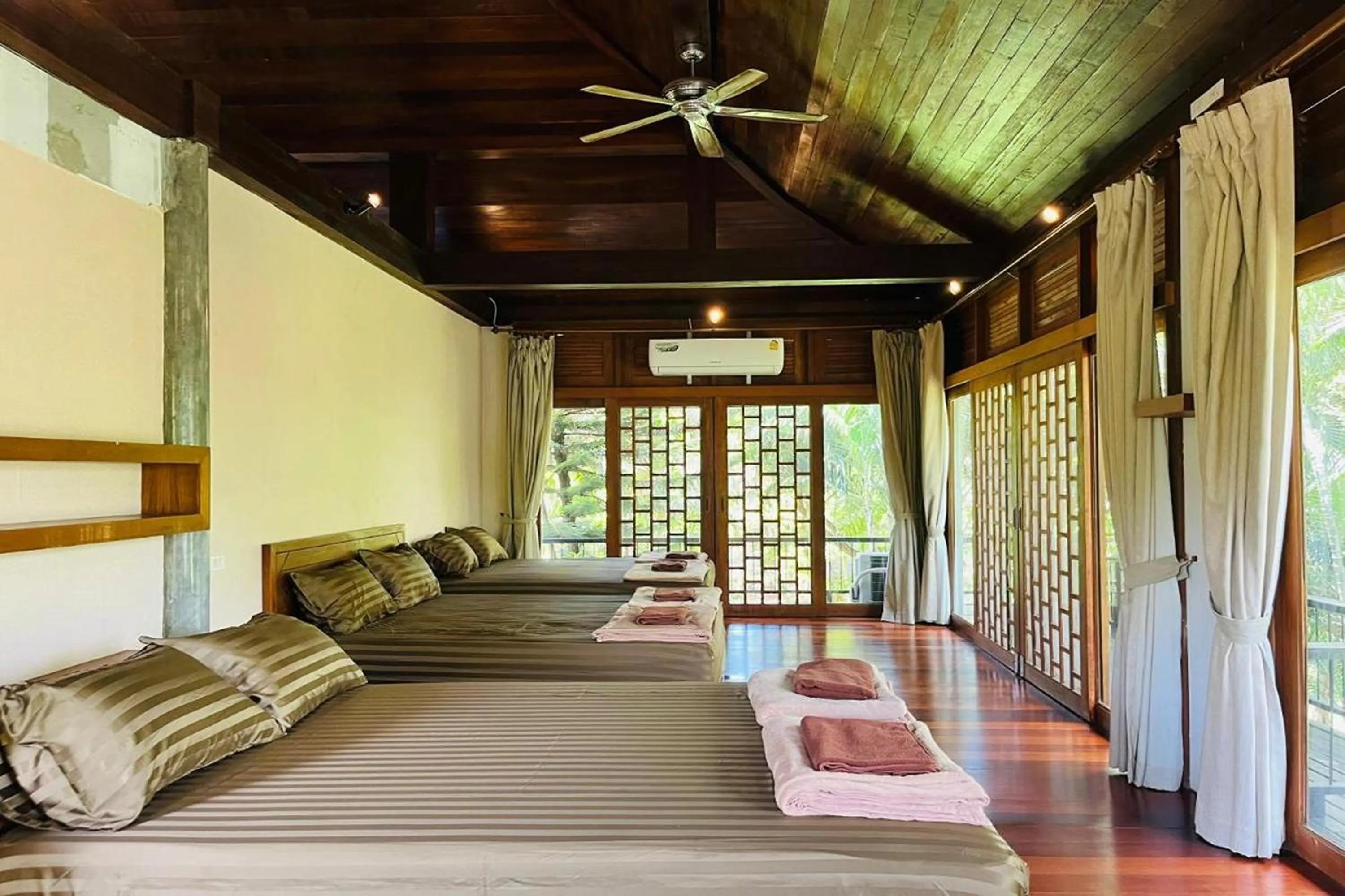 Bedroom in SS pool villa hills