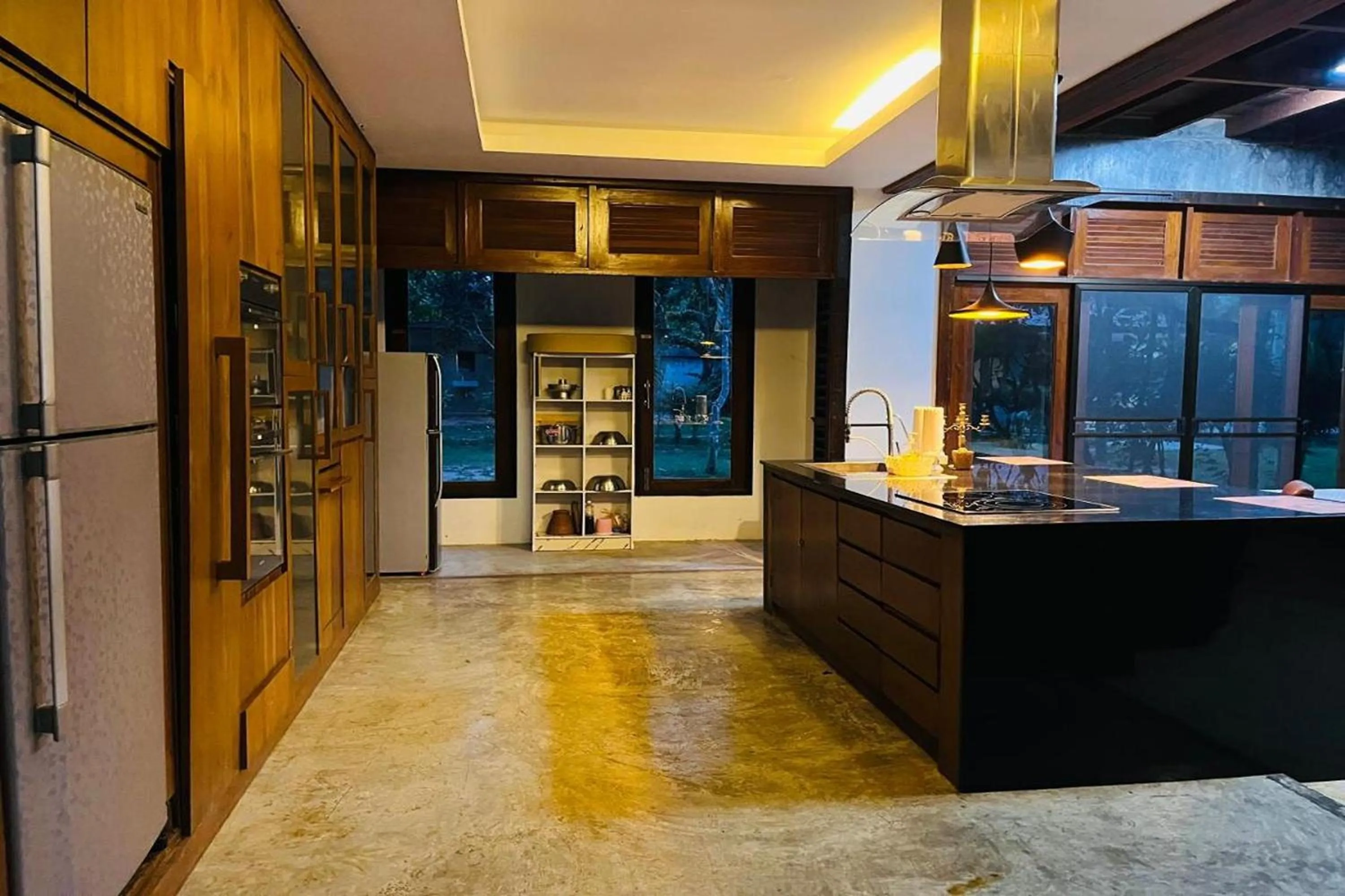 Kitchen or kitchenette in SS pool villa hills