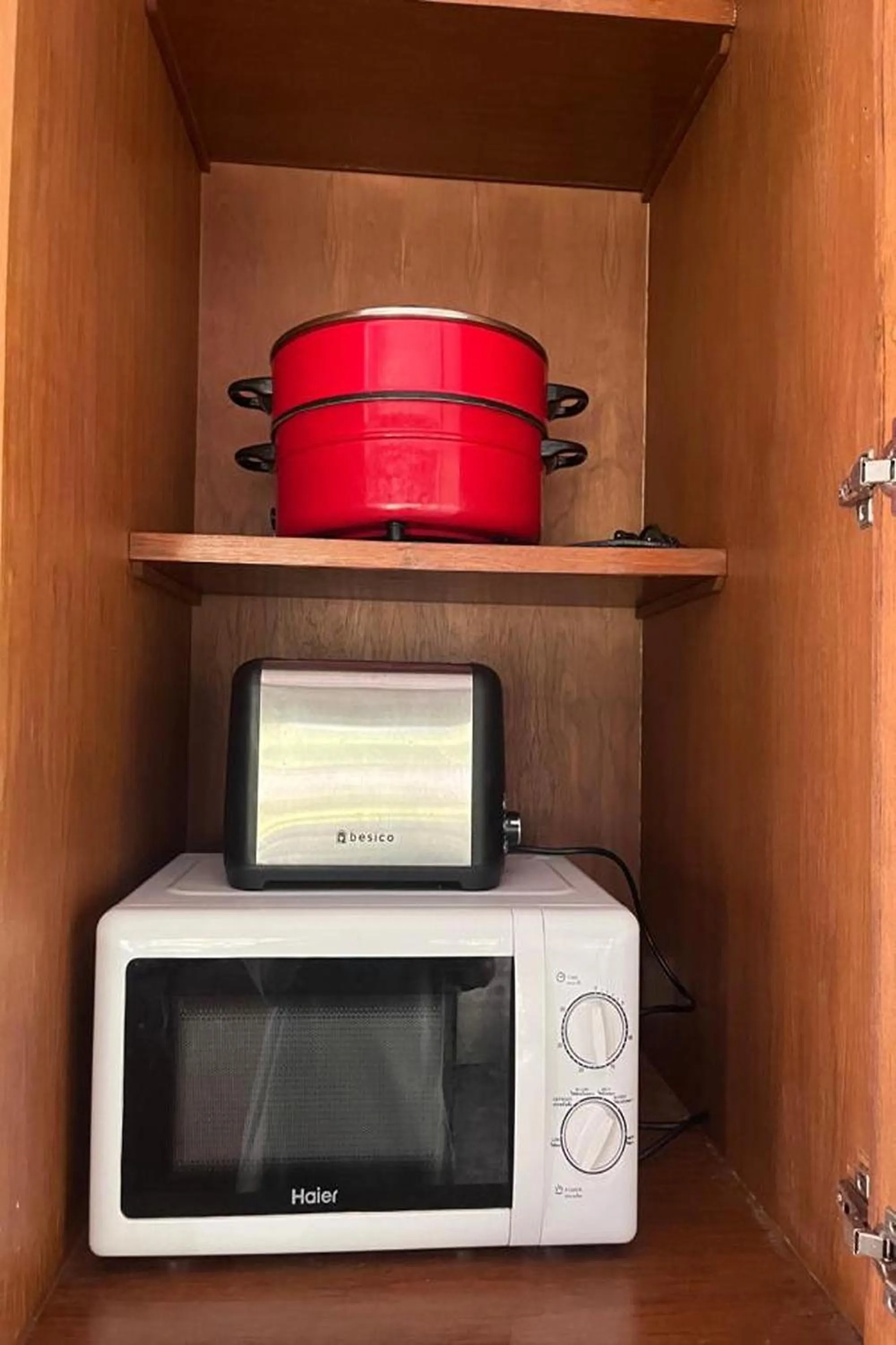 Kitchen or kitchenette in SS pool villa hills