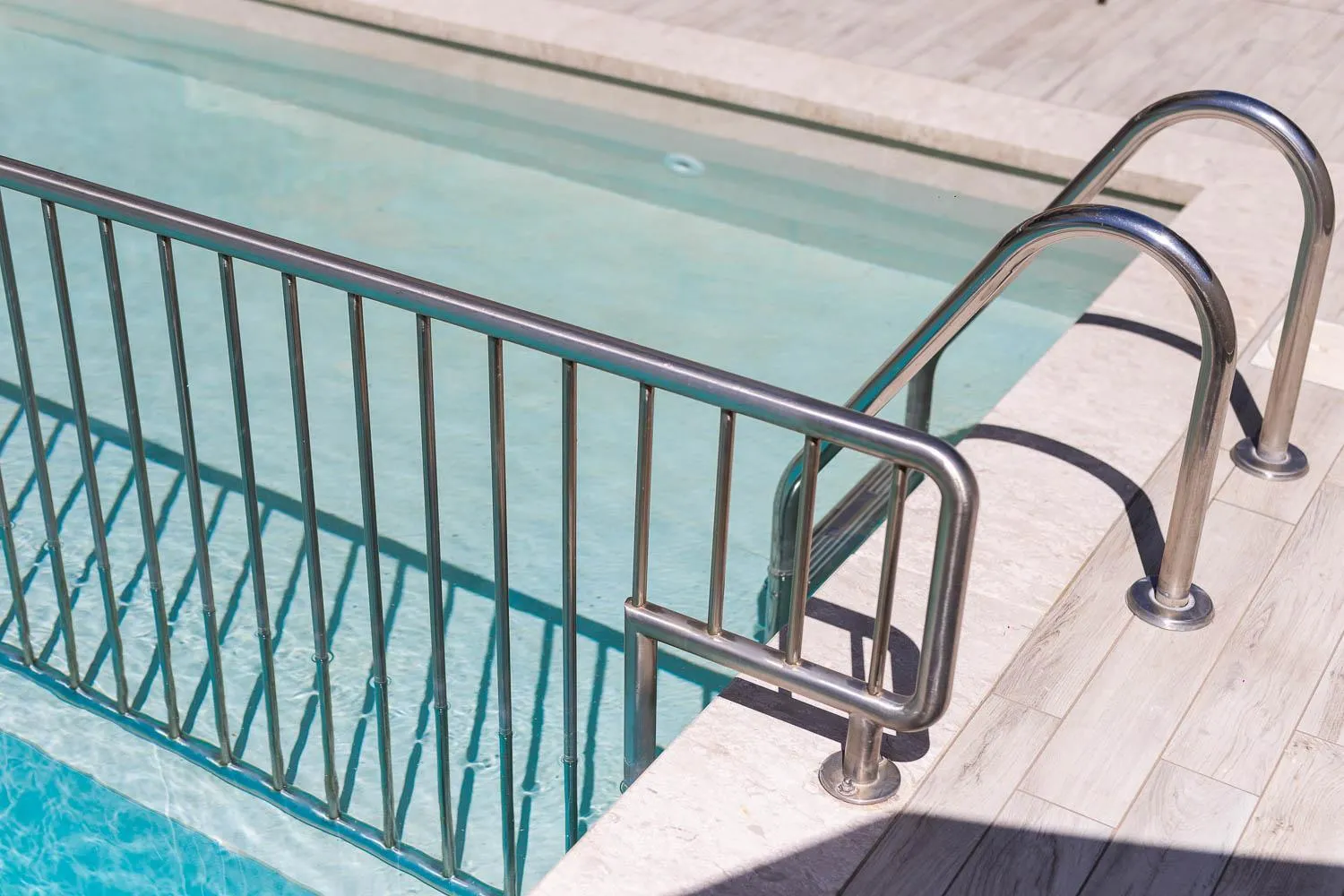 Swimming pool in Hotel Picobello Pineta