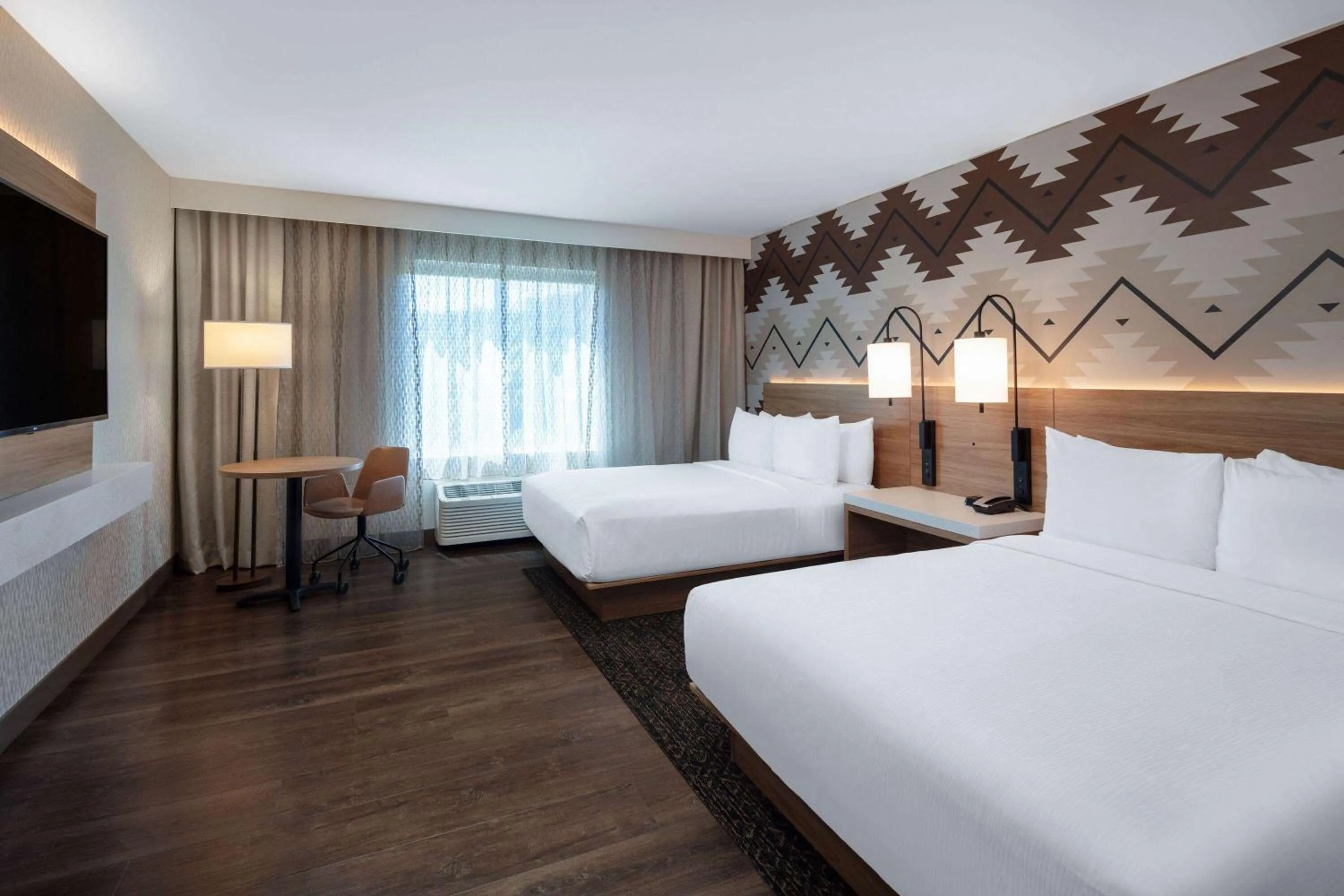 Photo of the whole room, Bed in Wyndham Garden Redwood Valley - Ukiah