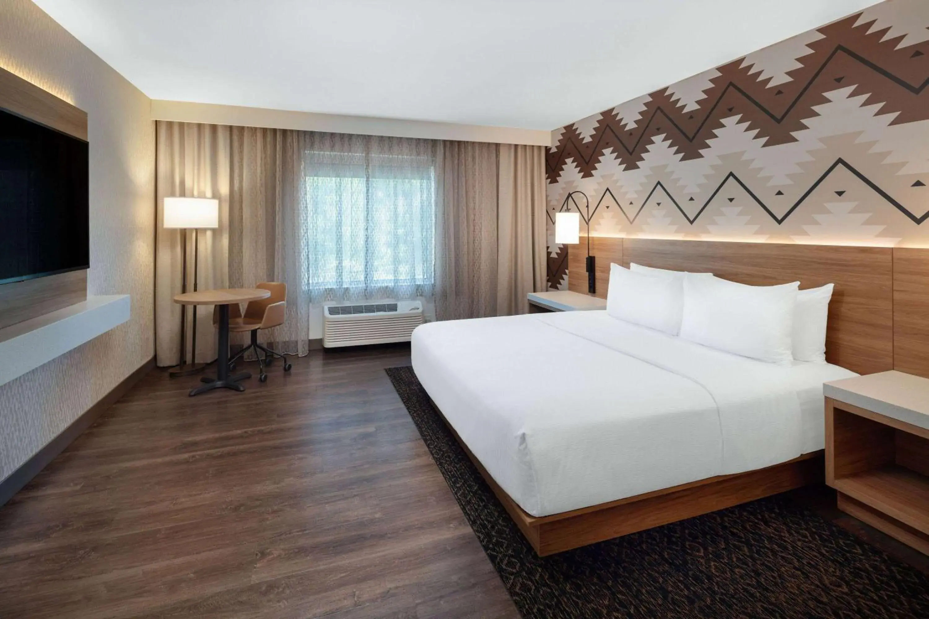 King Room with Roll-in Shower - Mobility Access/Non-Smoking in Wyndham Garden Redwood Valley - Ukiah King Room with Roll-in Shower - Mobility Access/Non-Smoking in Wyndham Garden Redwood Valley - Ukiah