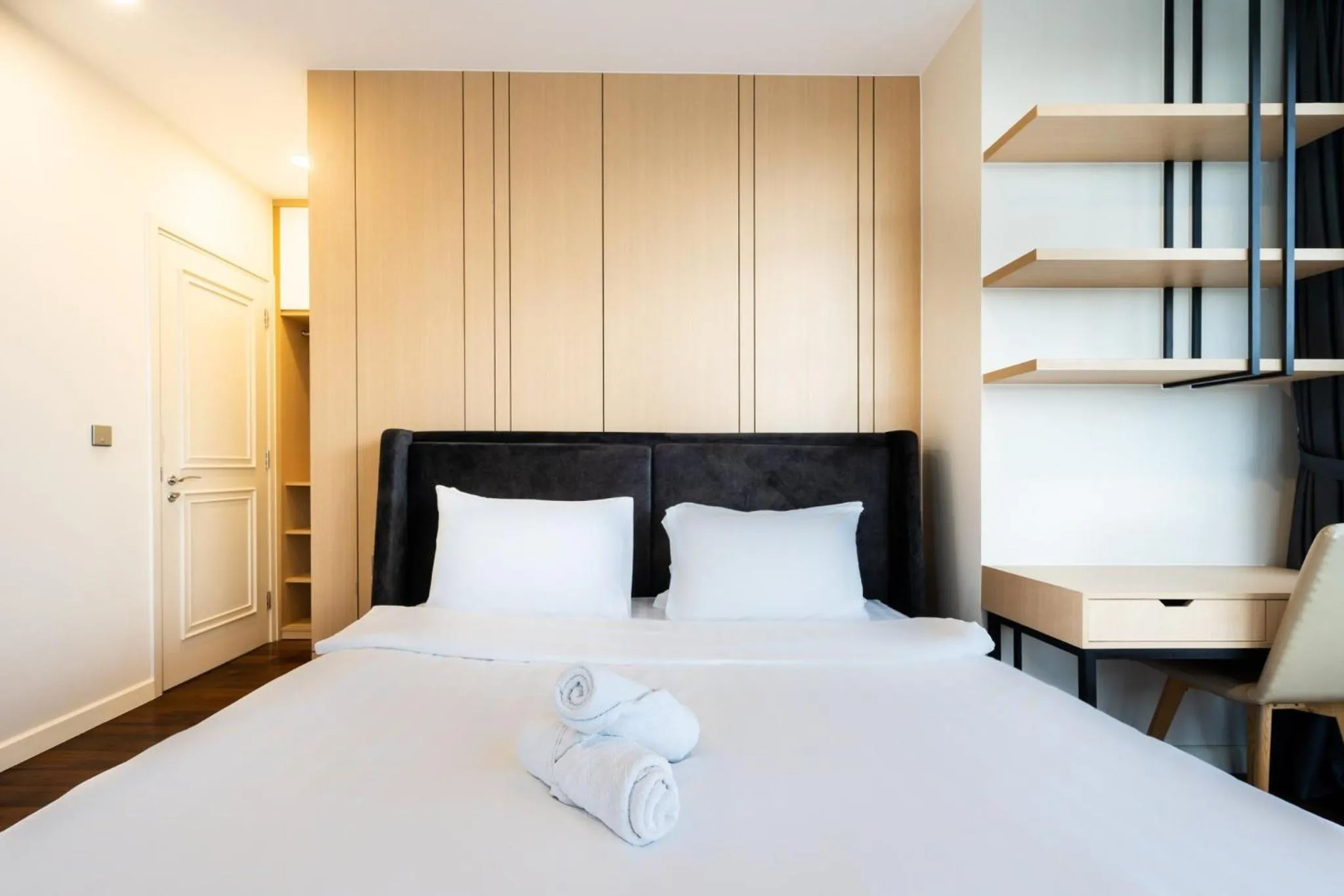 Bed in The Rixx Madison