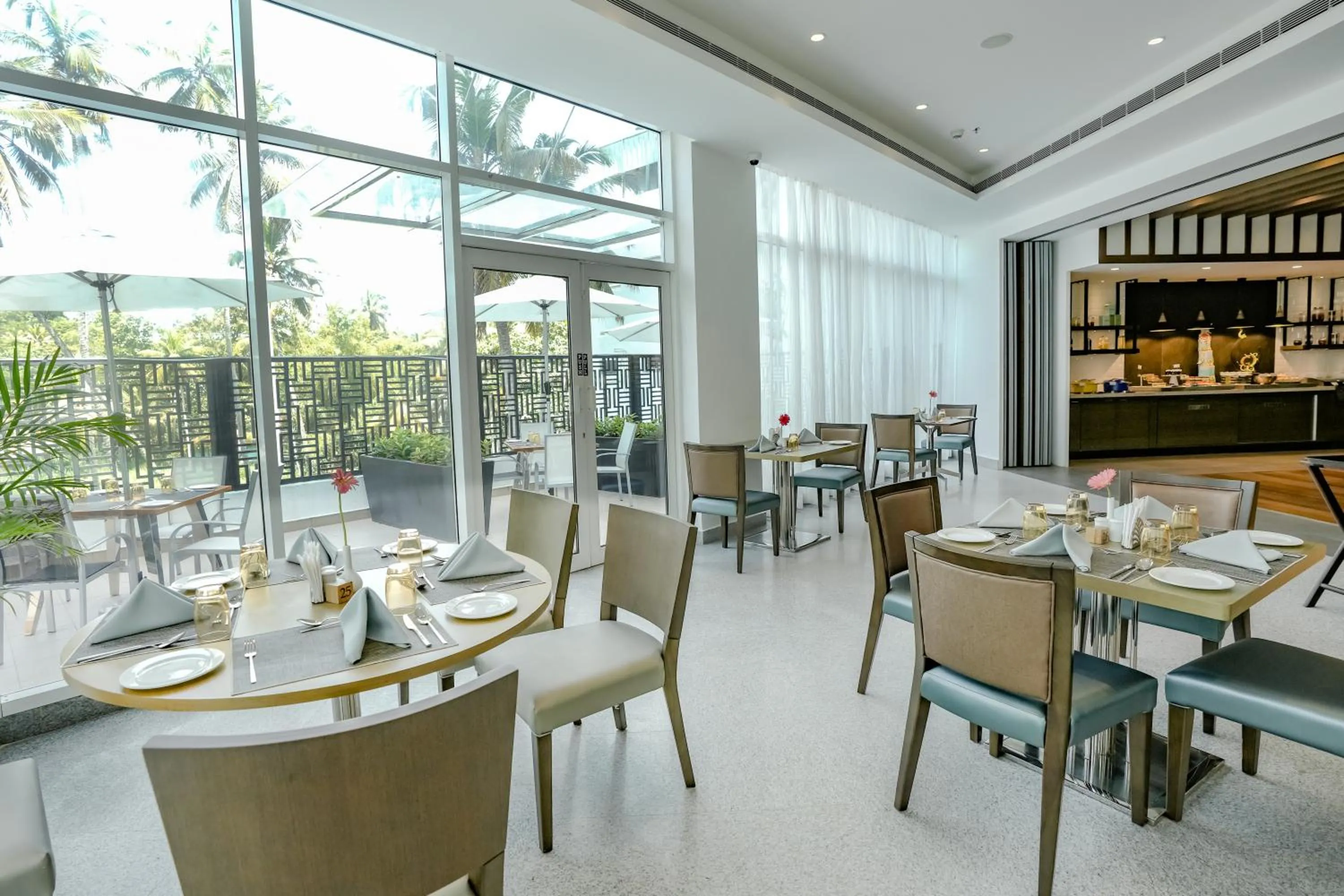 Restaurant/places to eat in Gokulam Grand Trivandrum