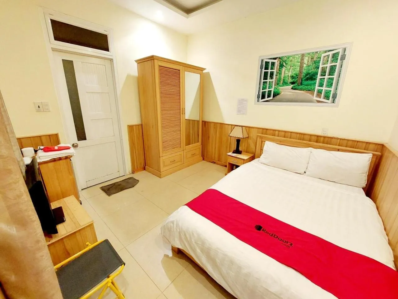 Bed in BÁCH AN LẠC HOTEL