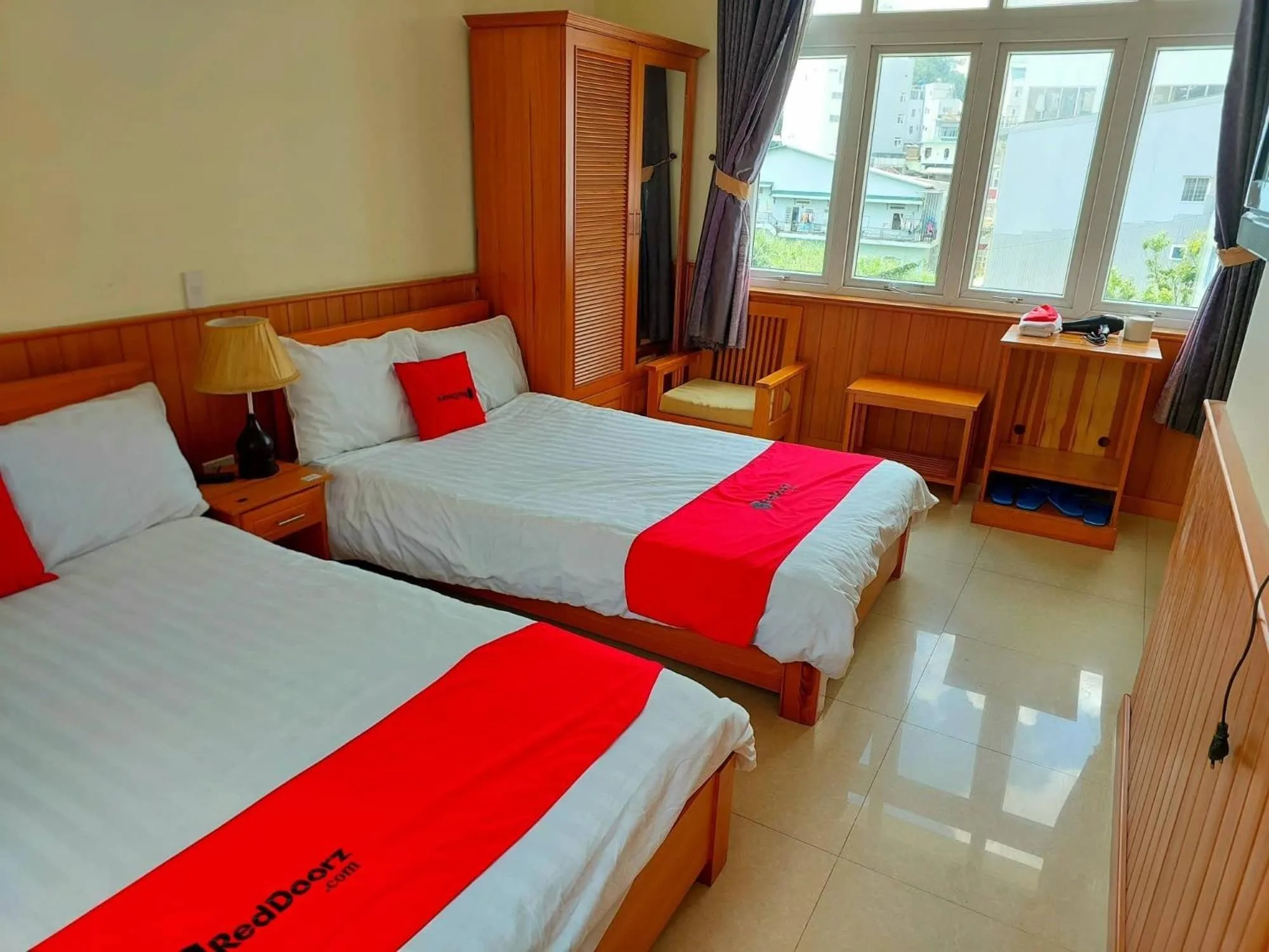 Bedroom, Bed in BÁCH AN LẠC HOTEL