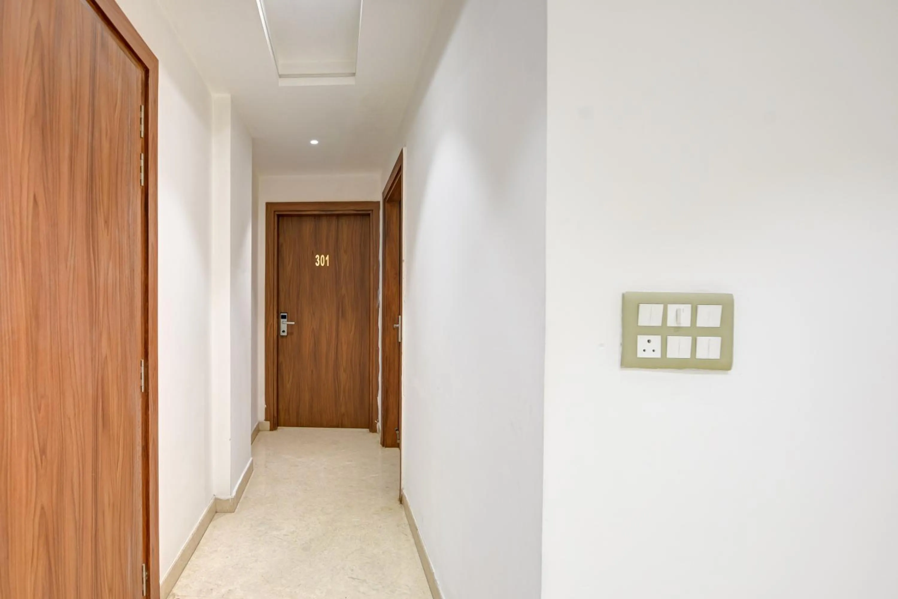 Lobby or reception in Qotel Comfort Ashok Vihar - Near Delhi University