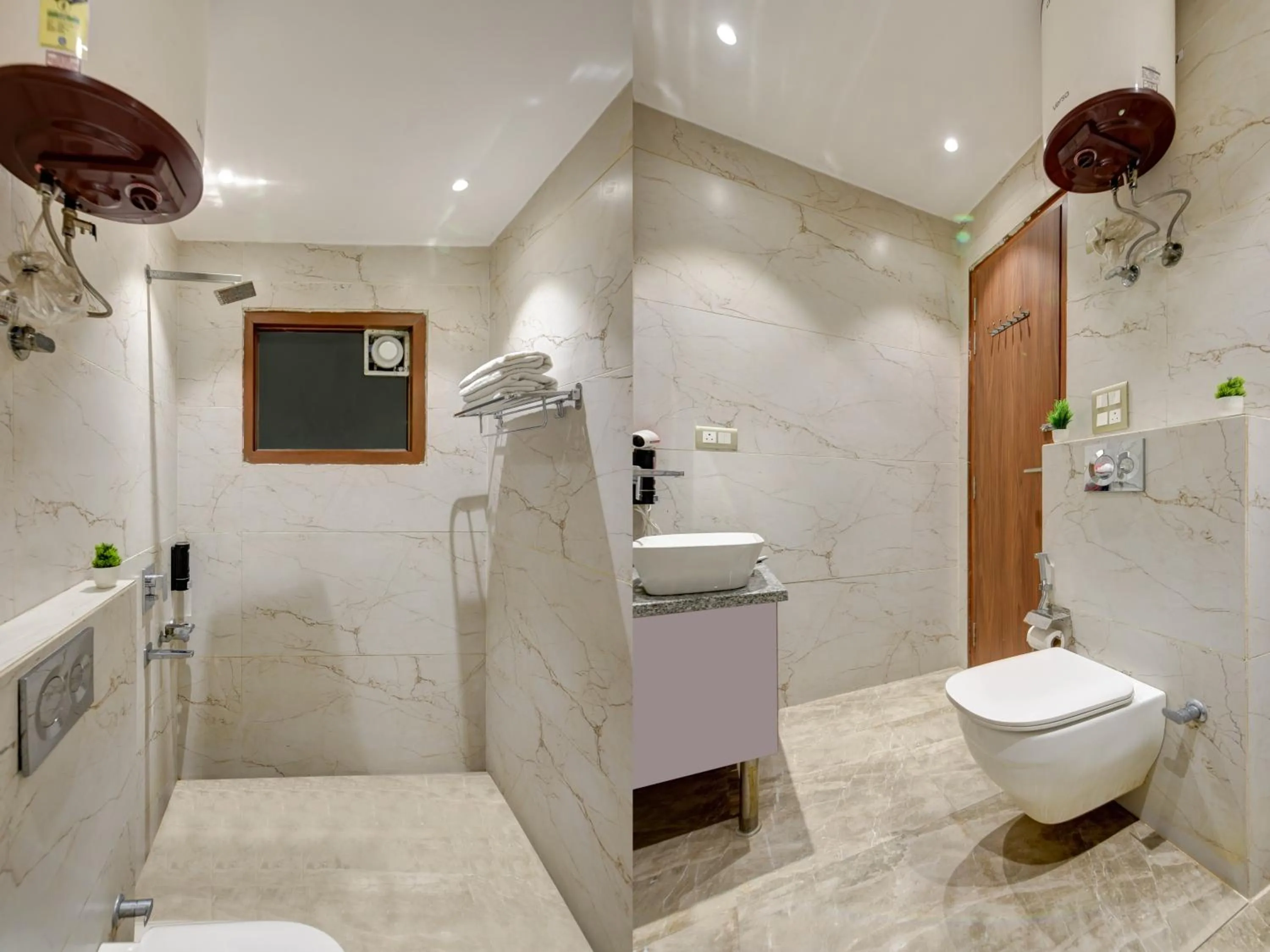 Shower in Qotel Comfort Ashok Vihar - Near Delhi University