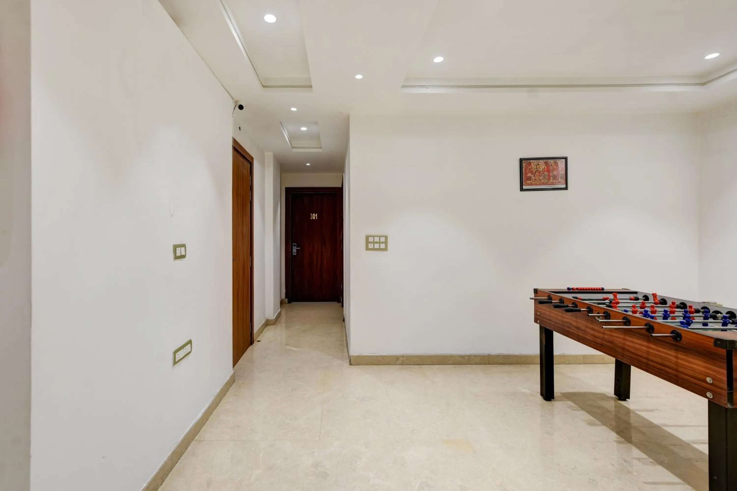 Game Room in Qotel Comfort Ashok Vihar - Near Delhi University