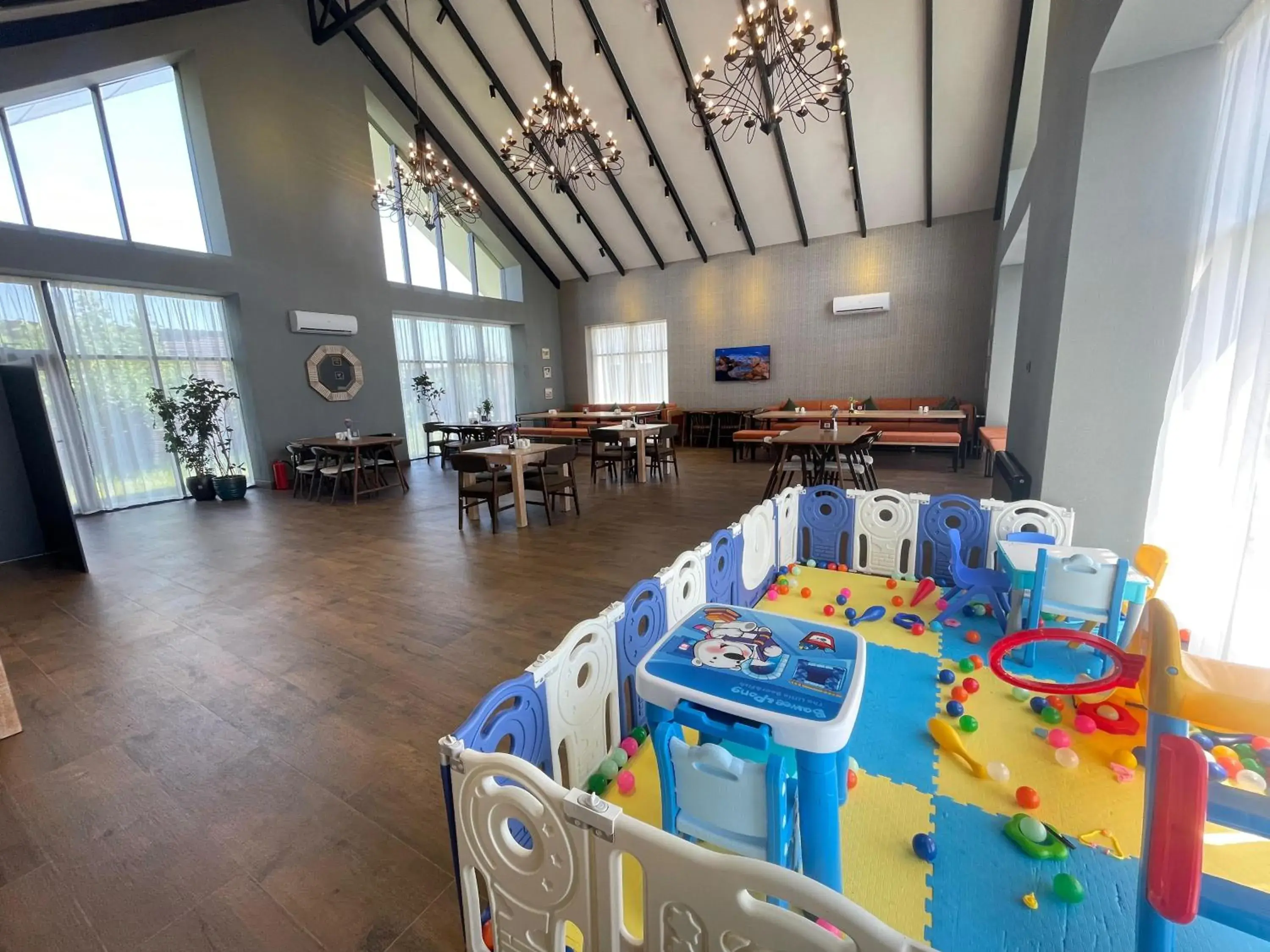 Restaurant/places to eat in Arena Sport Hotel Restaurant/places to eat in Arena Sport Hotel