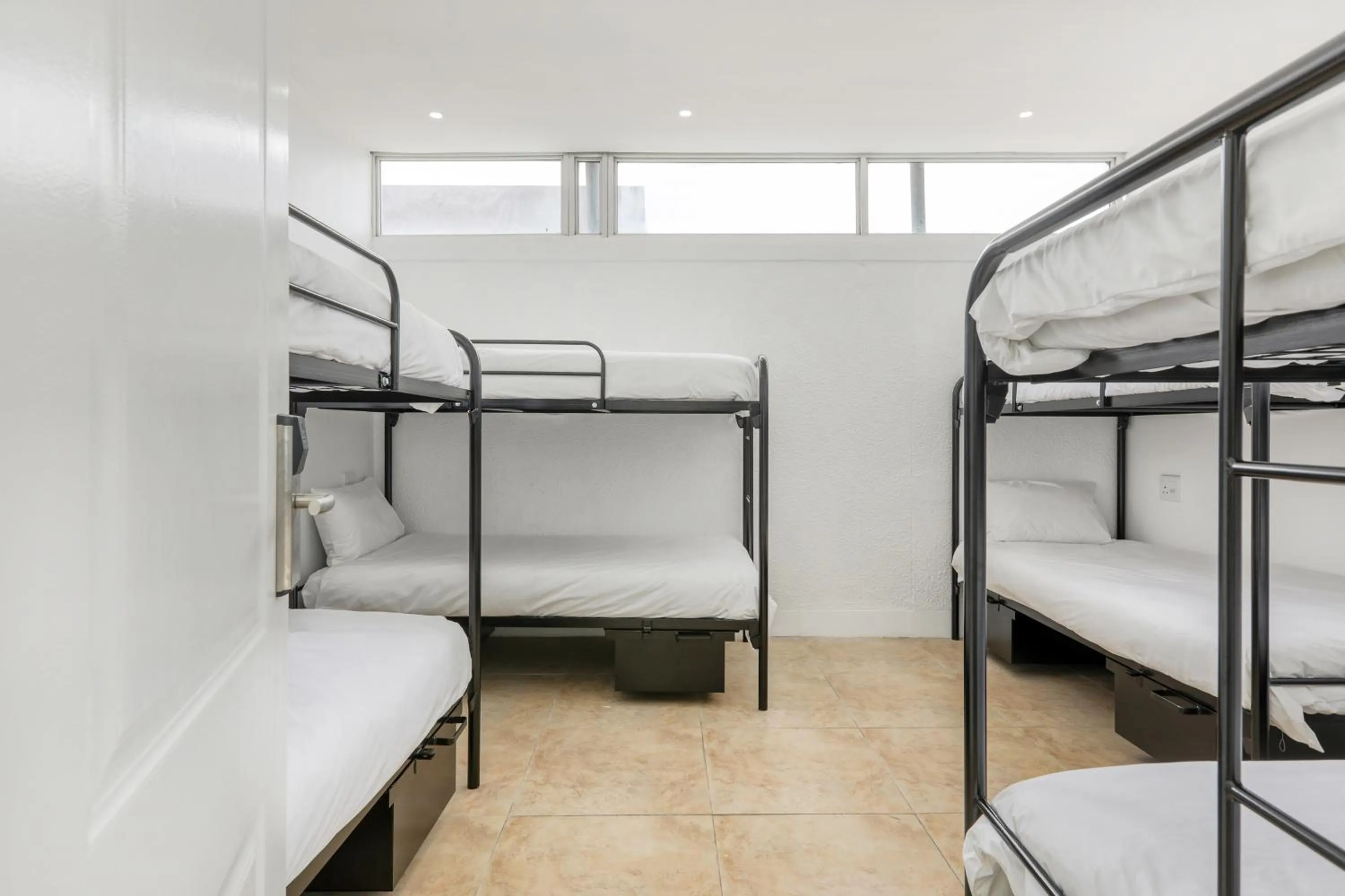 Bed in Inn & Out Express Sea Point