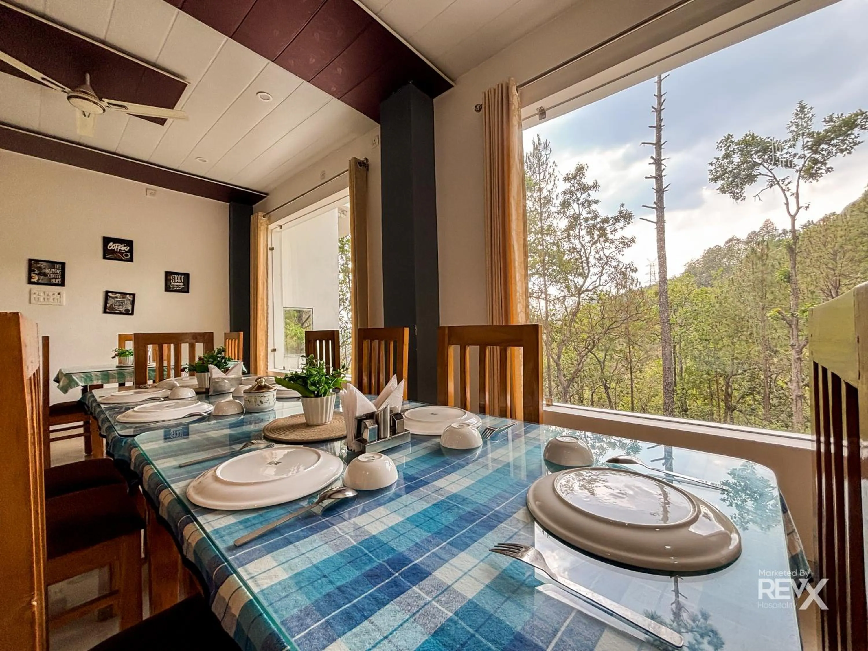 Dining area in Hotel Prince valley
