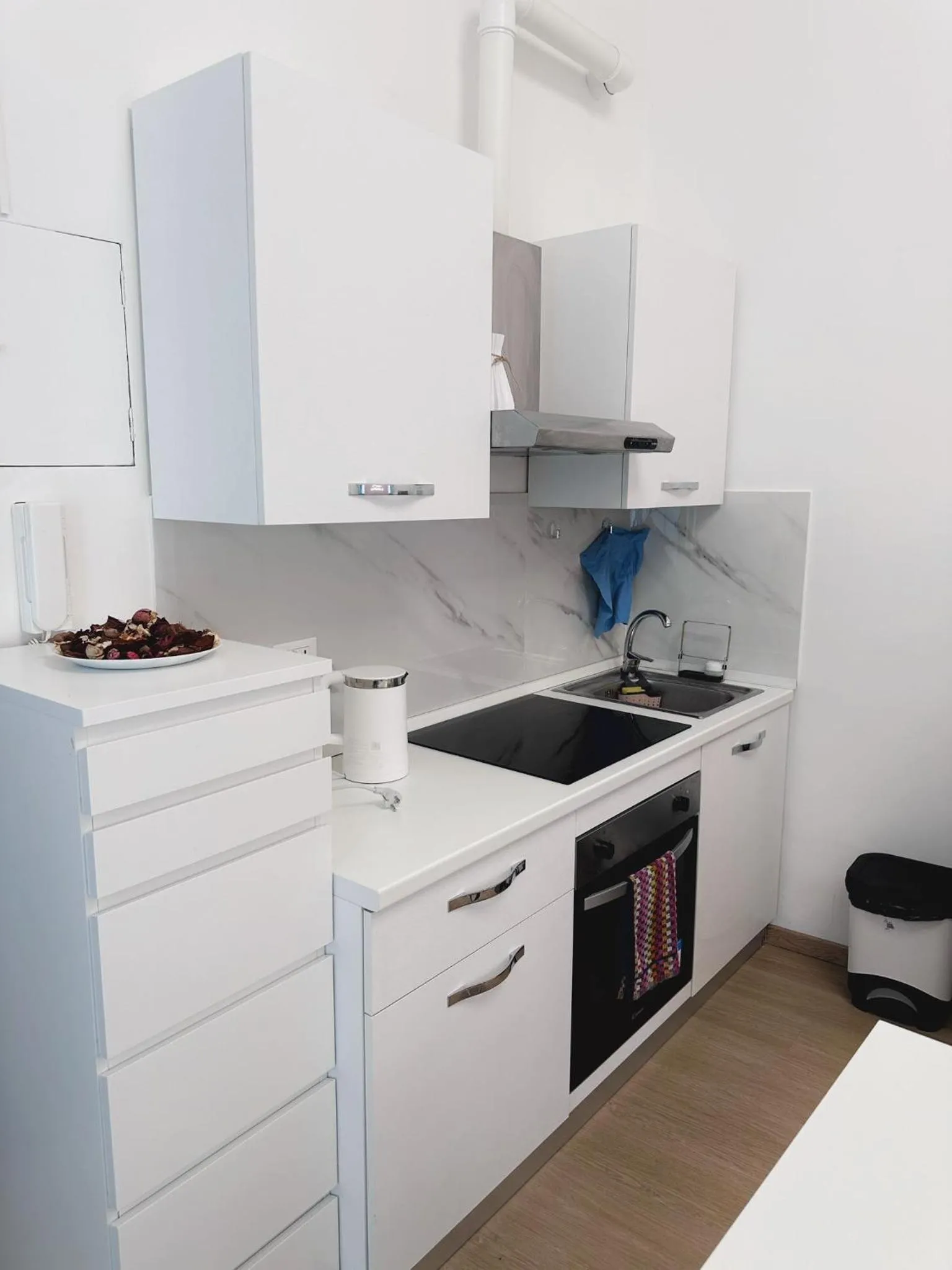 Kitchen or kitchenette in Casa Vacanza Kambal Rome