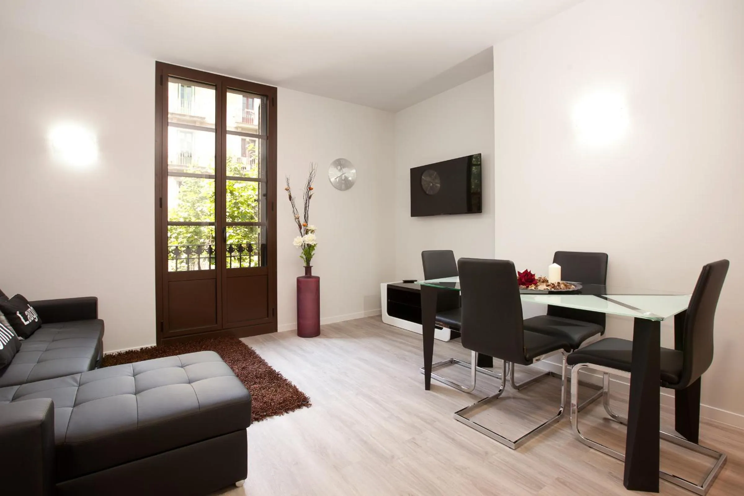 Living room in APBCN Eixample Center